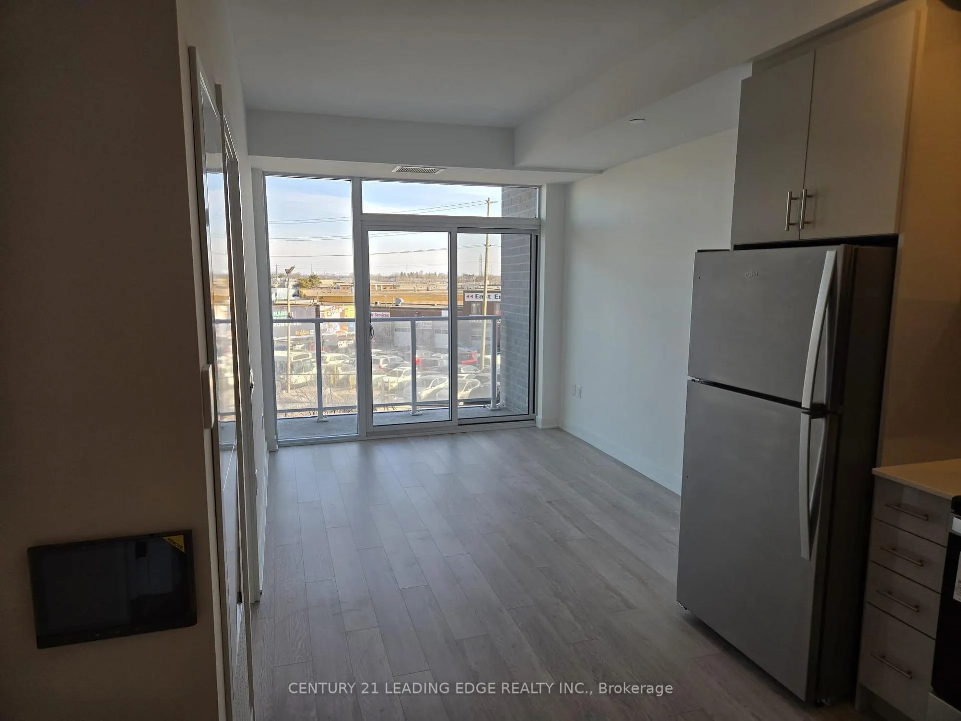 Photo 14 of Unit 211, 2782 Barton Street E, Hamilton, Riverdale — HOMEH