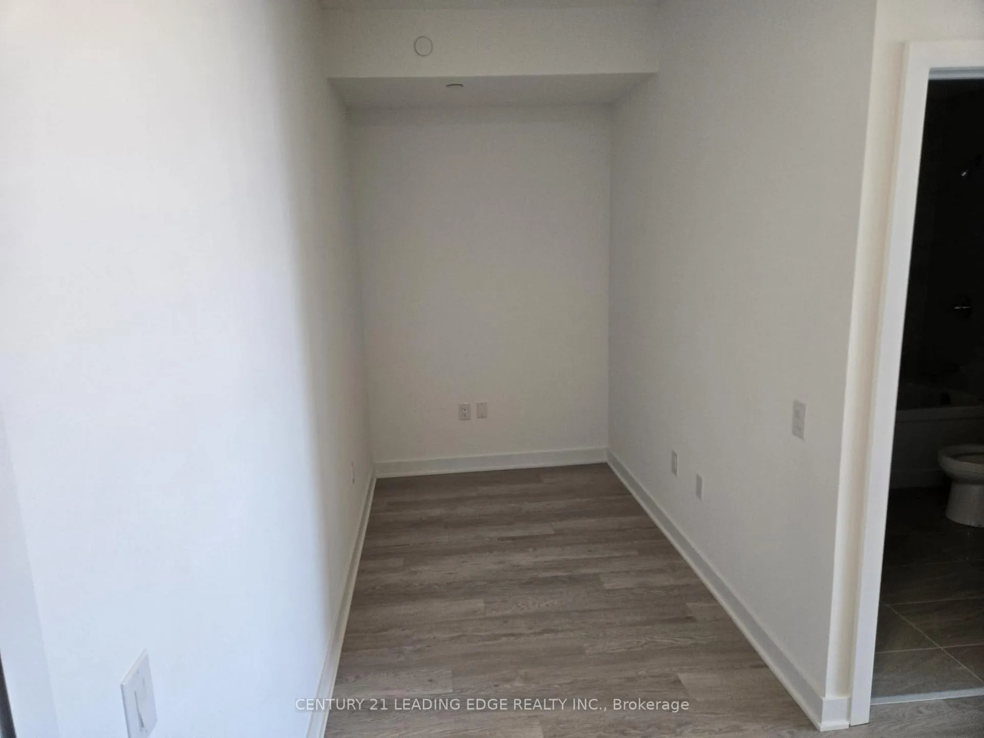 Photo 17 of Unit 211, 2782 Barton Street E, Hamilton, Riverdale — HOMEH
