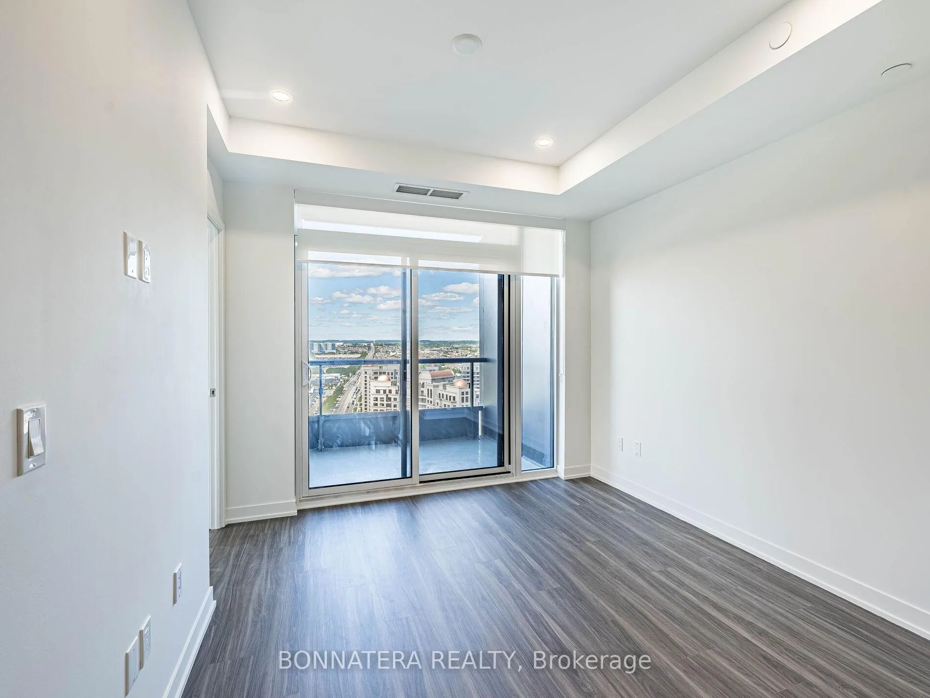Photo 16 of Unit 2424, 498 Caldari Road, Vaughan, Concord — HOMEH