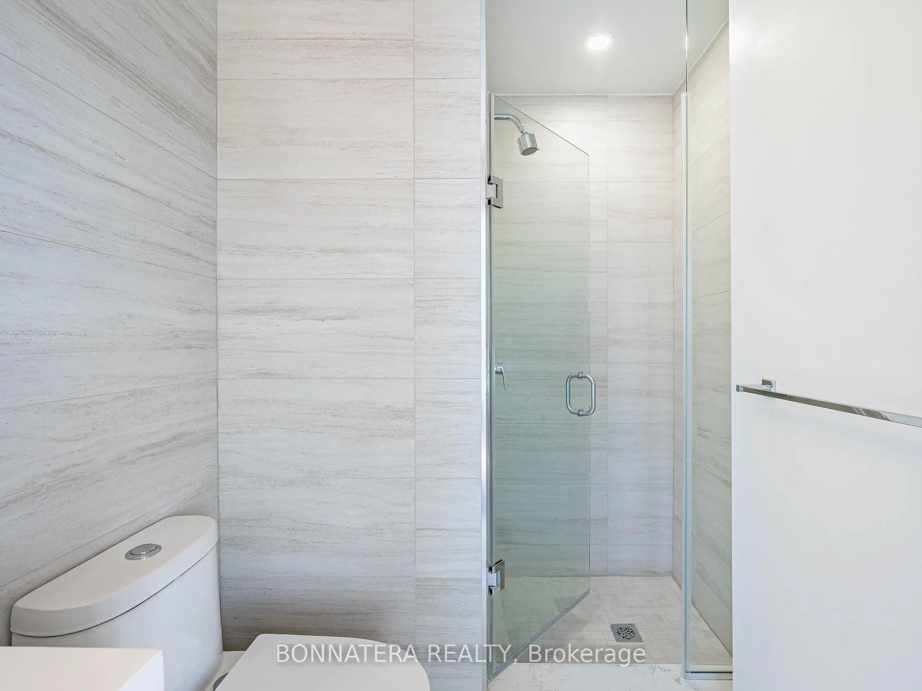 Photo 24 of Unit 2424, 498 Caldari Road, Vaughan, Concord — HOMEH