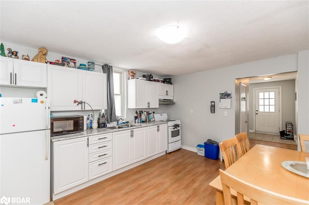 Photo 6 of 438 Hugel Avenue, Midland, East of King Street — HOMEH