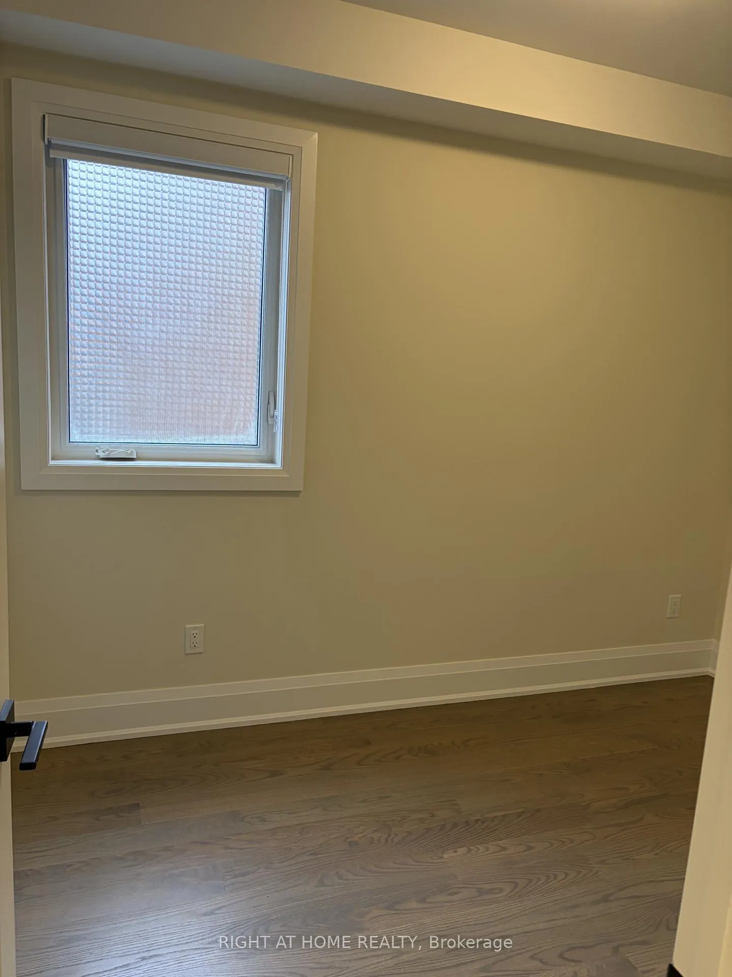 Photo 5 of Unit Apt 2, 225 Mcroberts Avenue, Toronto, Corso Italia-Davenport — HOMEH