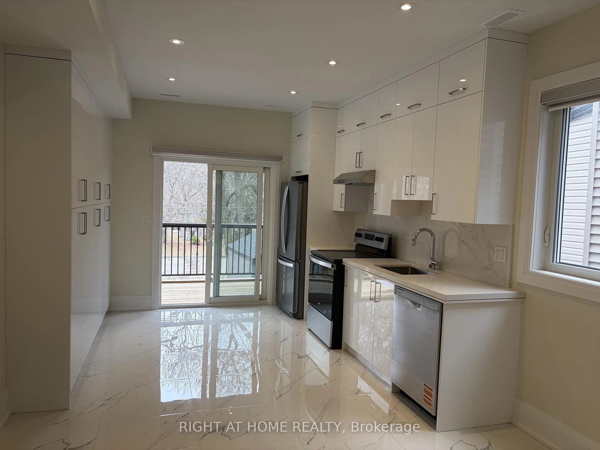 Photo 10 of Unit Apt 2, 225 Mcroberts Avenue, Toronto, Corso Italia-Davenport — HOMEH