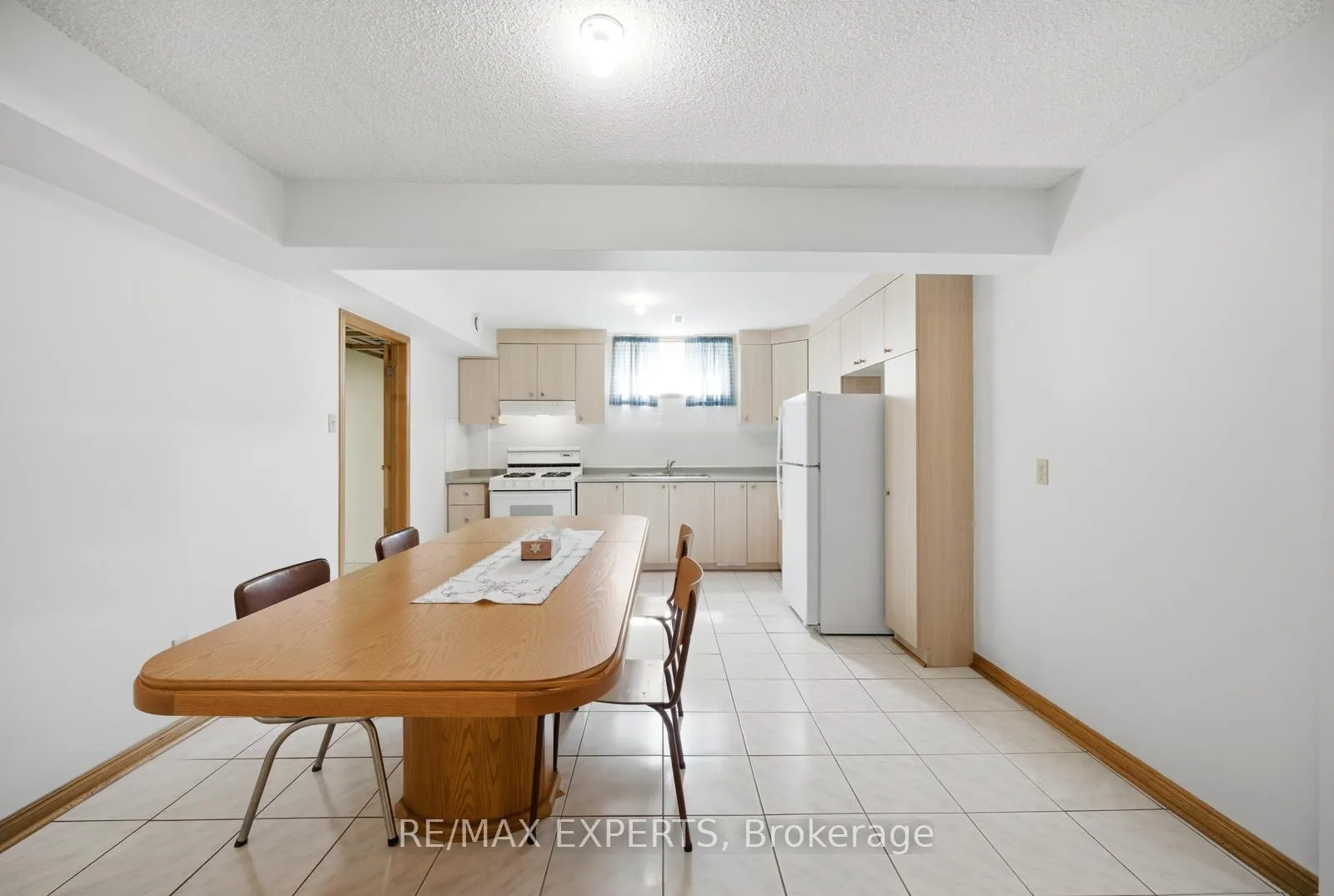 Photo 23 of 92 Mapes Avenue, Vaughan, West Woodbridge — HOMEH