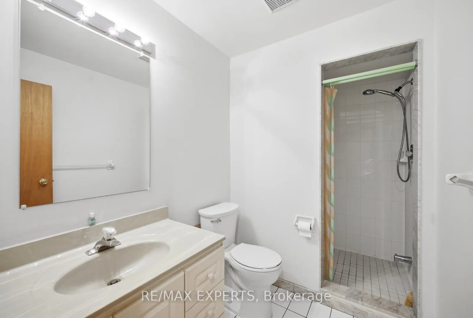 Photo 28 of 92 Mapes Avenue, Vaughan, West Woodbridge — HOMEH