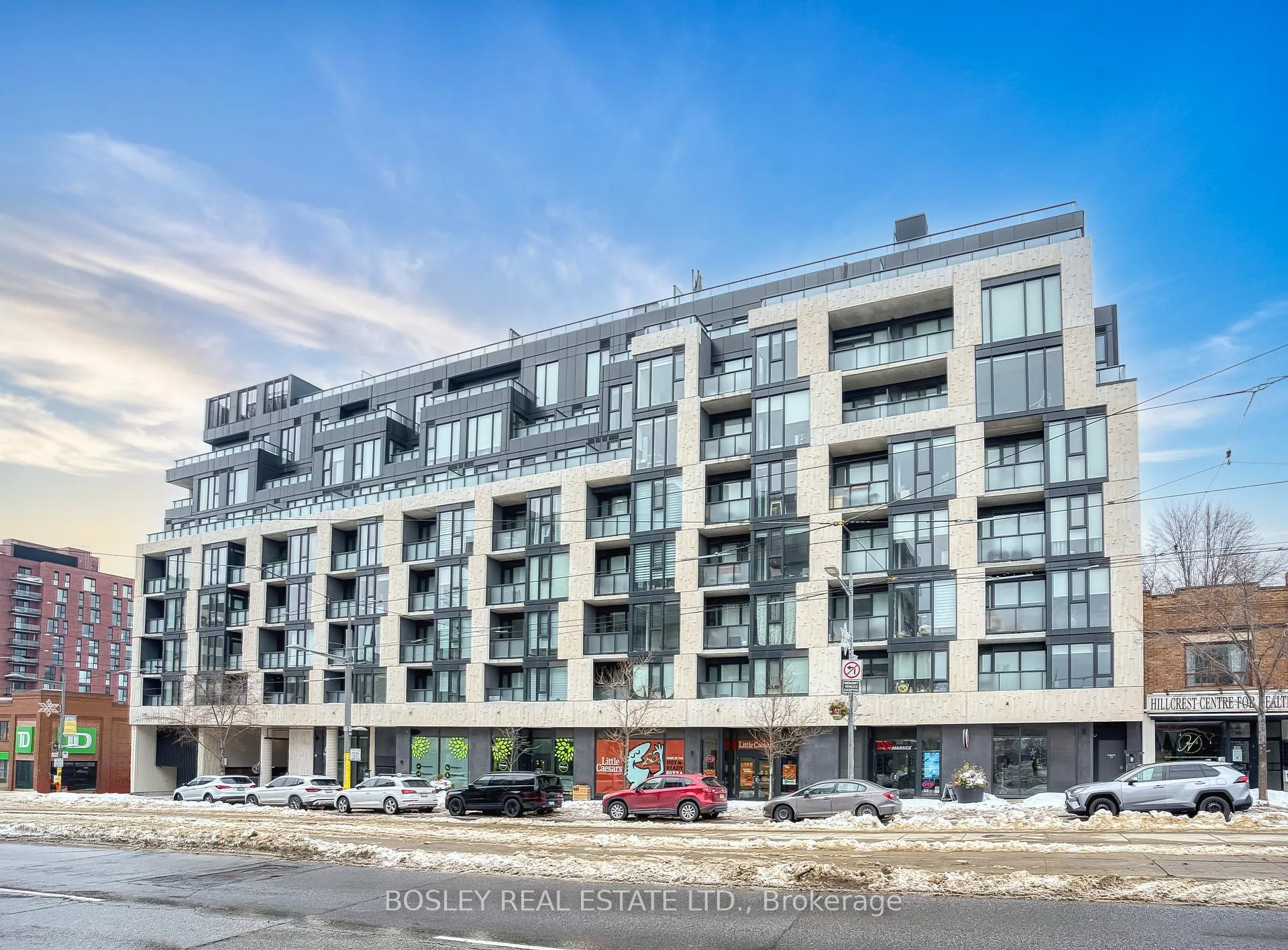 Front of Unit 619, 840 St Clair Avenue W