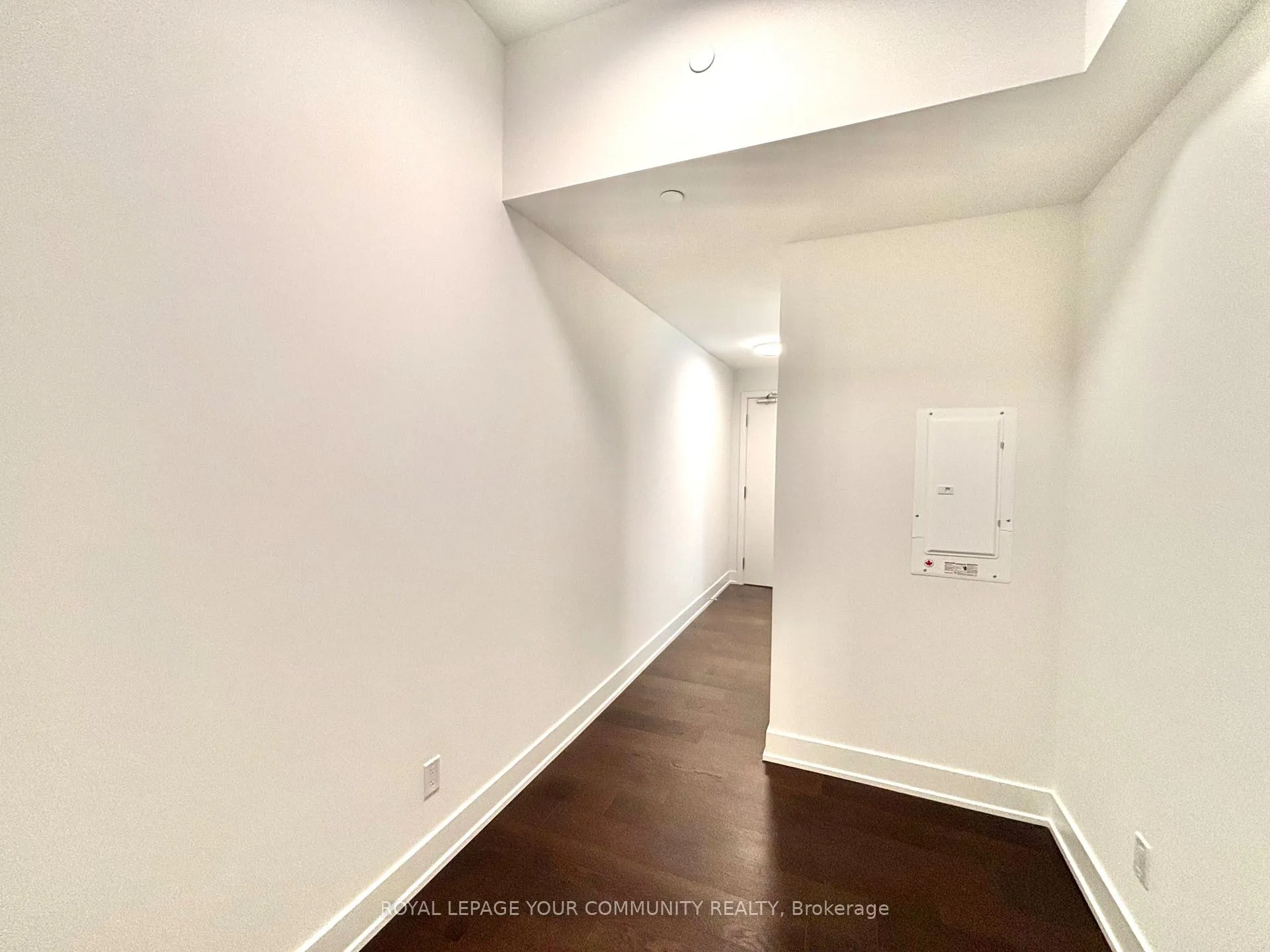 Photo 5 of Unit 306, 8 Manor Road, Toronto, Yonge-Eglinton — HOMEH