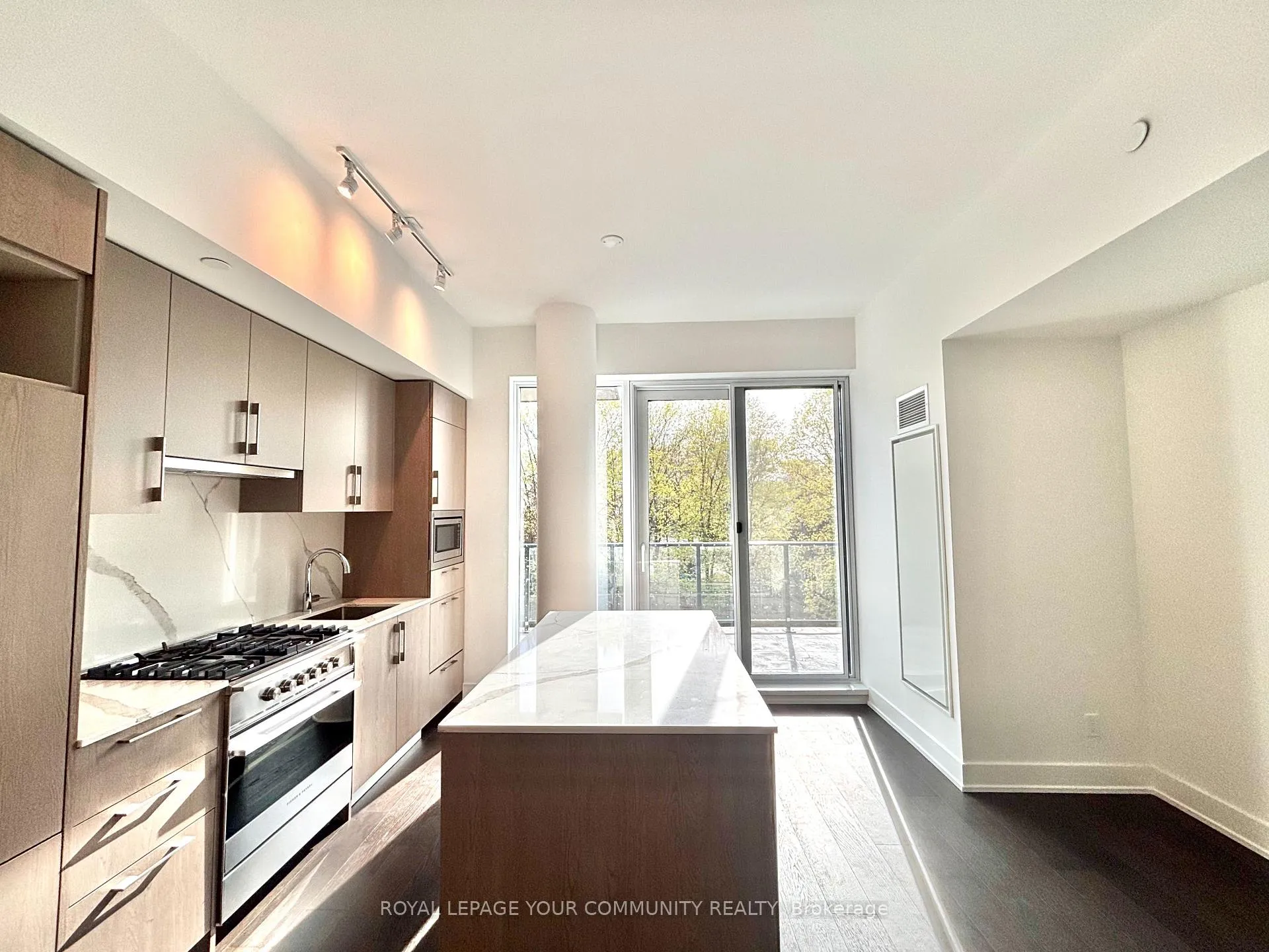 Photo 17 of Unit 306, 8 Manor Road, Toronto, Yonge-Eglinton — HOMEH