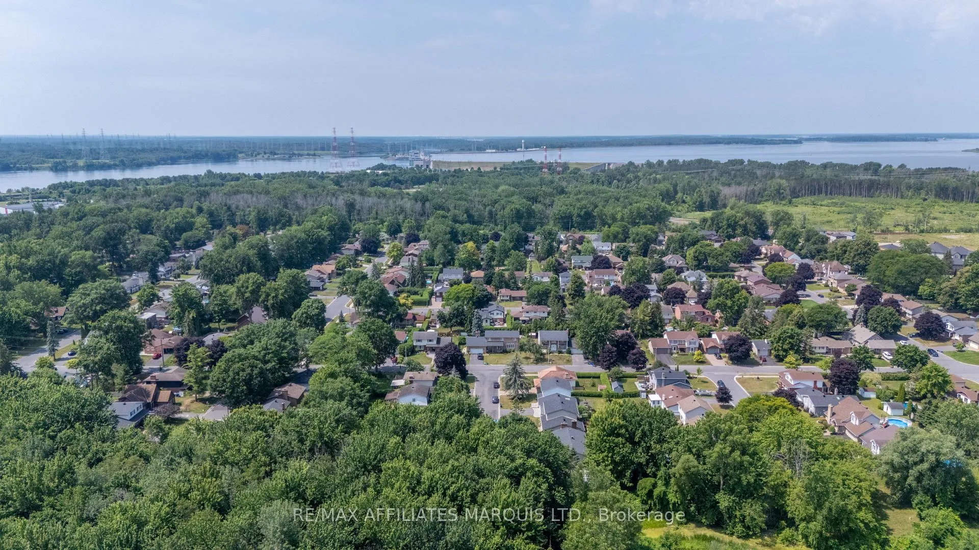 Photo 41 of 1507 Catherine Street, Cornwall — HOMEH