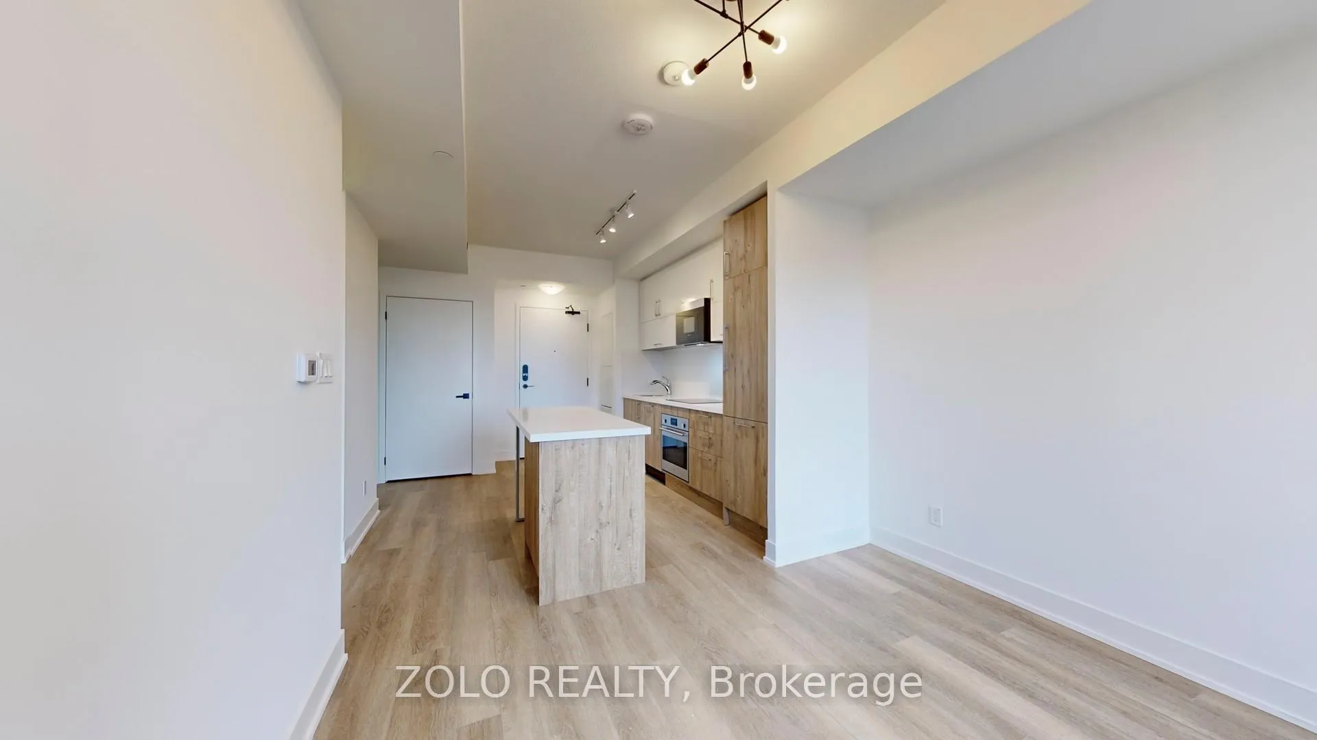 Photo 5 of Unit 1110, 38 Andre De Grasse Street, Markham, Unionville — HOMEH