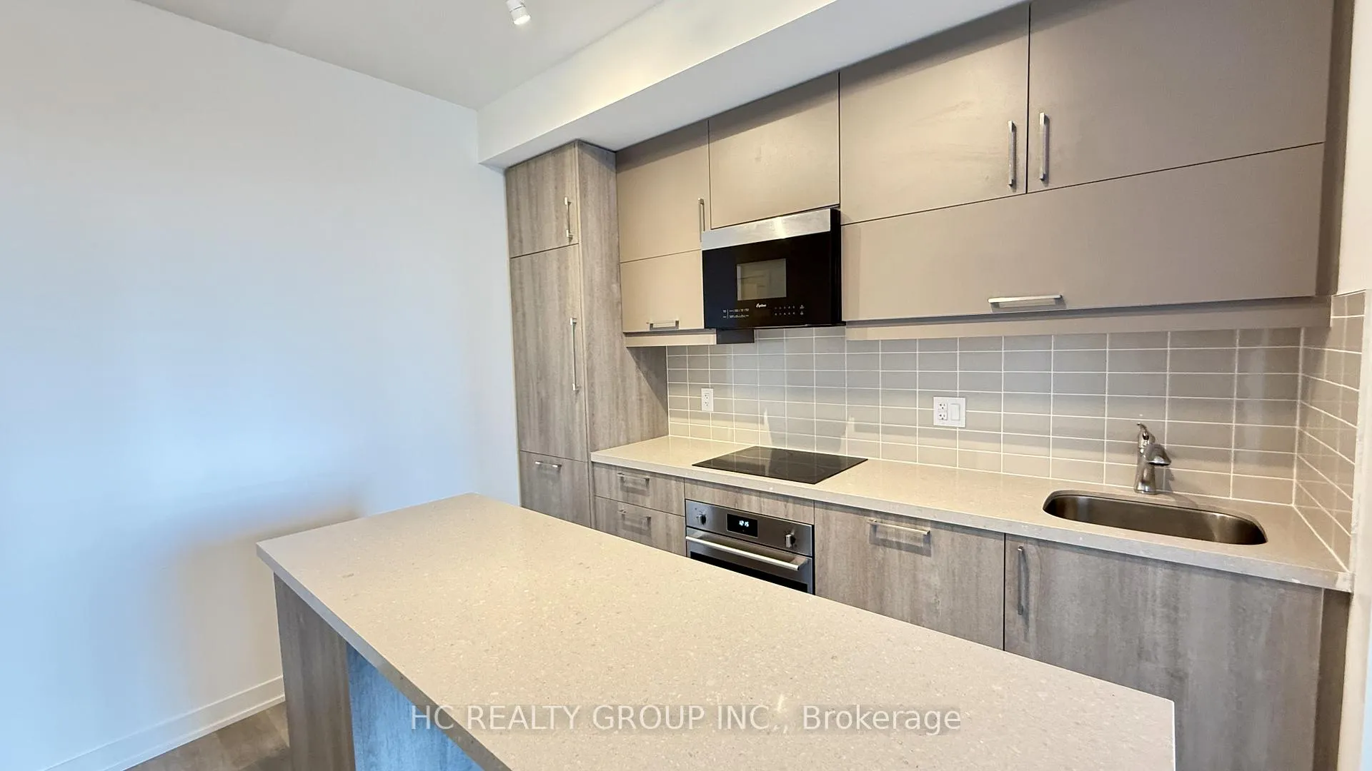 Photo 4 of Unit A1204, 8119 Birchmount Rd, Markham, Unionville — HOMEH