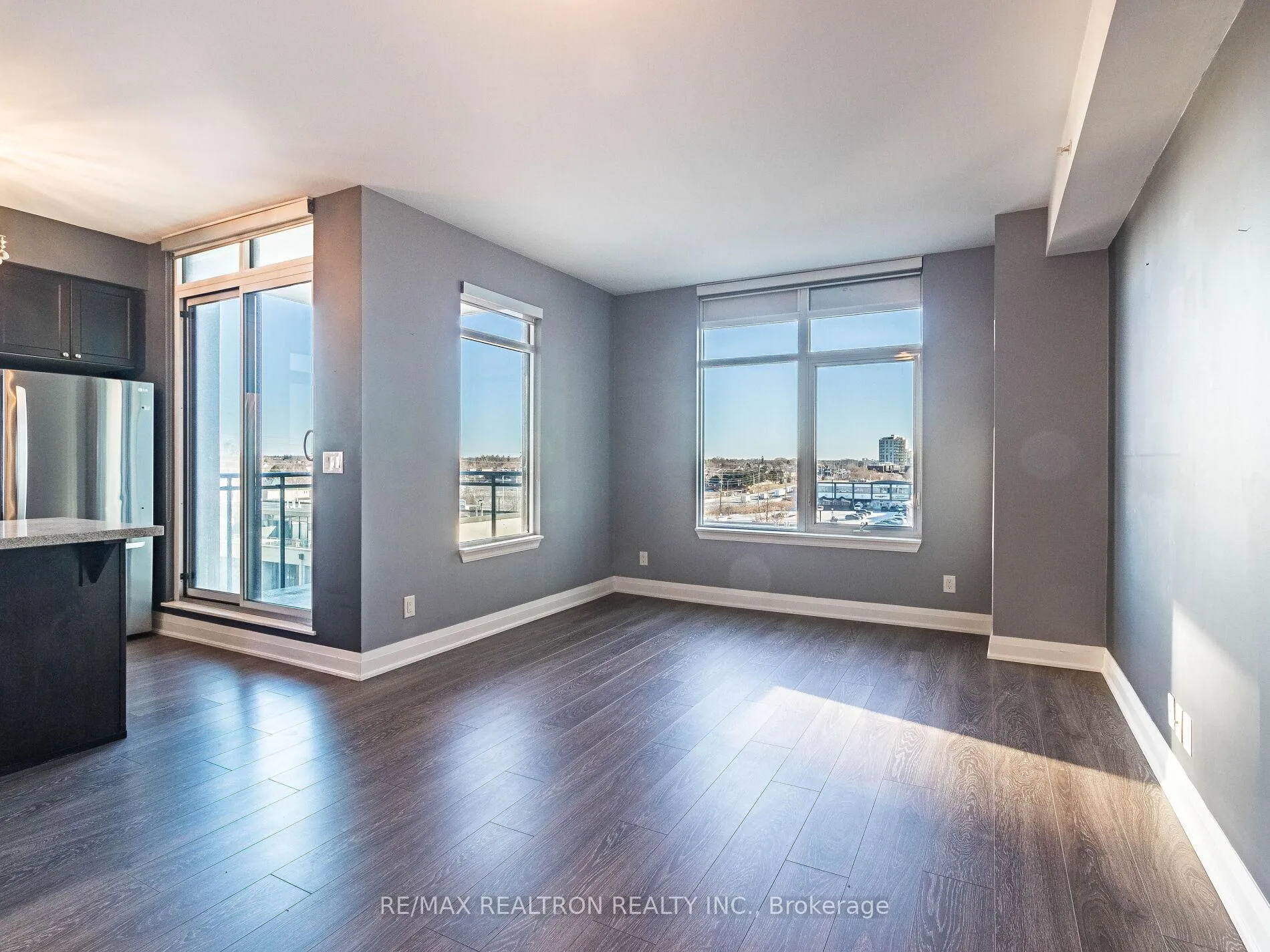 Photo 7 of Unit 404, 24 Woodstream Boulevard, Vaughan, Vaughan Grove — HOMEH