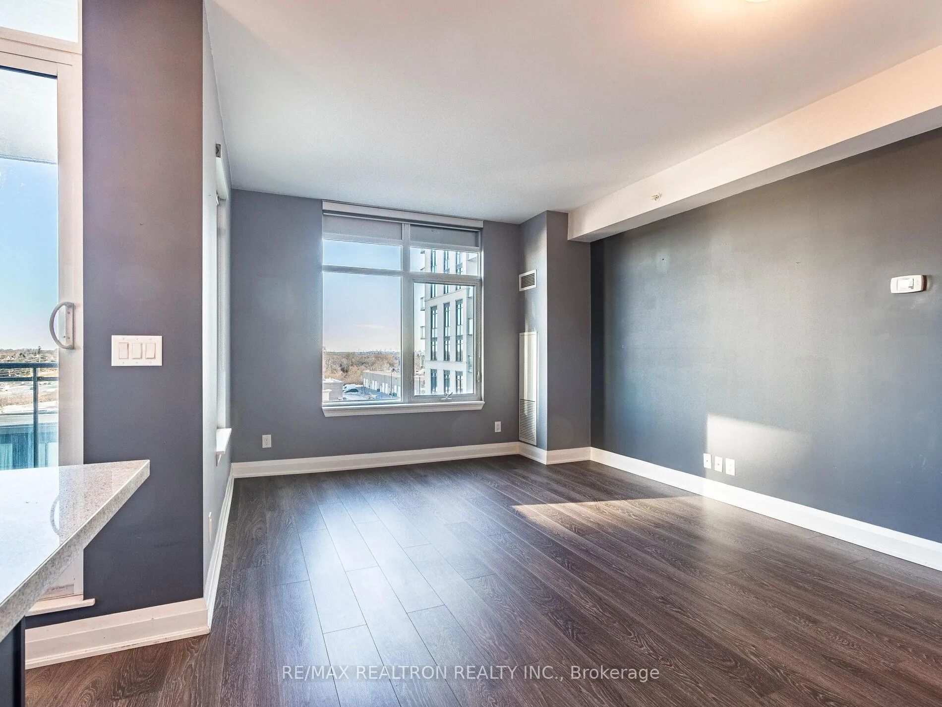 Photo 10 of Unit 404, 24 Woodstream Boulevard, Vaughan, Vaughan Grove — HOMEH