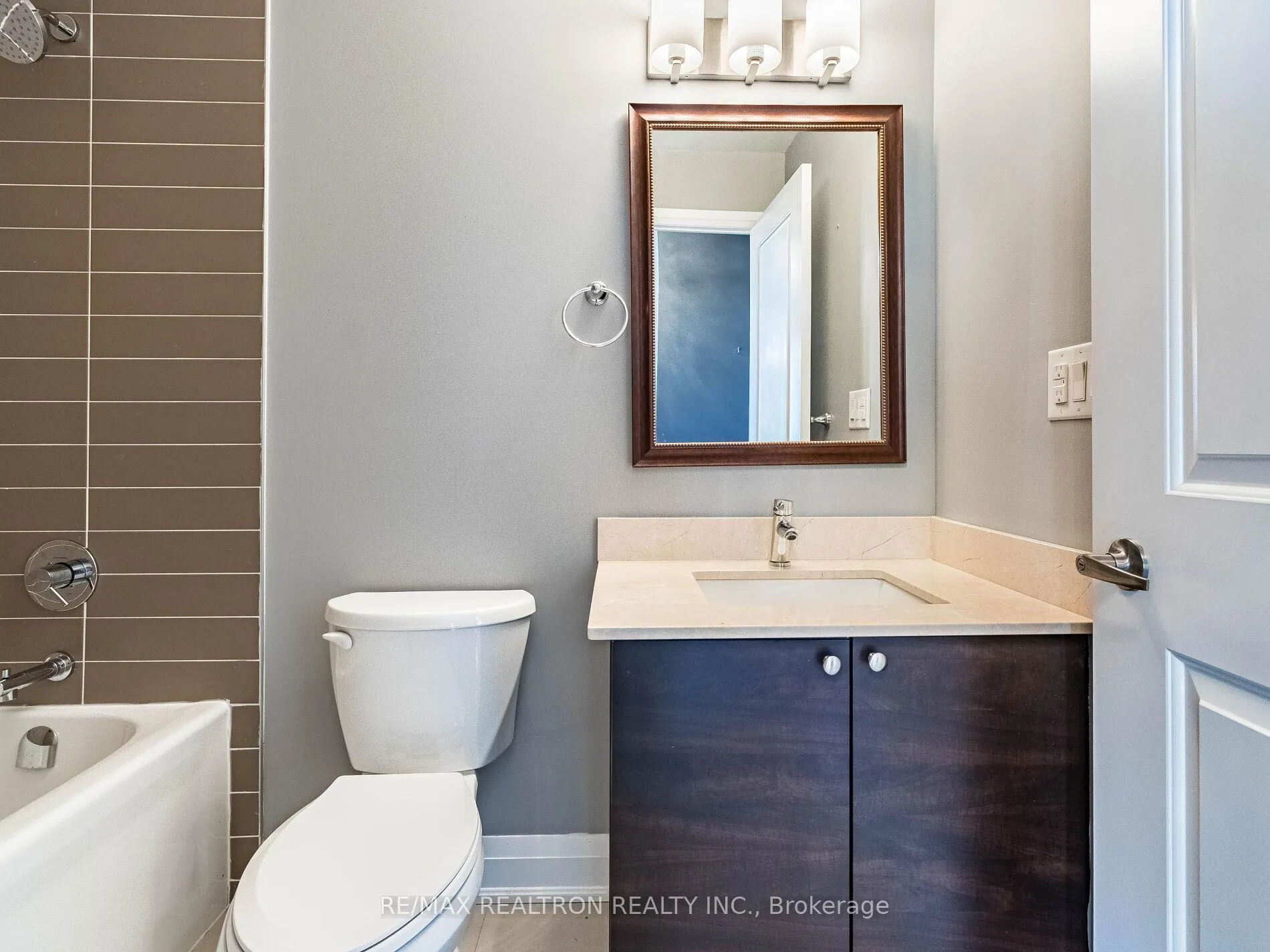 Photo 17 of Unit 404, 24 Woodstream Boulevard, Vaughan, Vaughan Grove — HOMEH