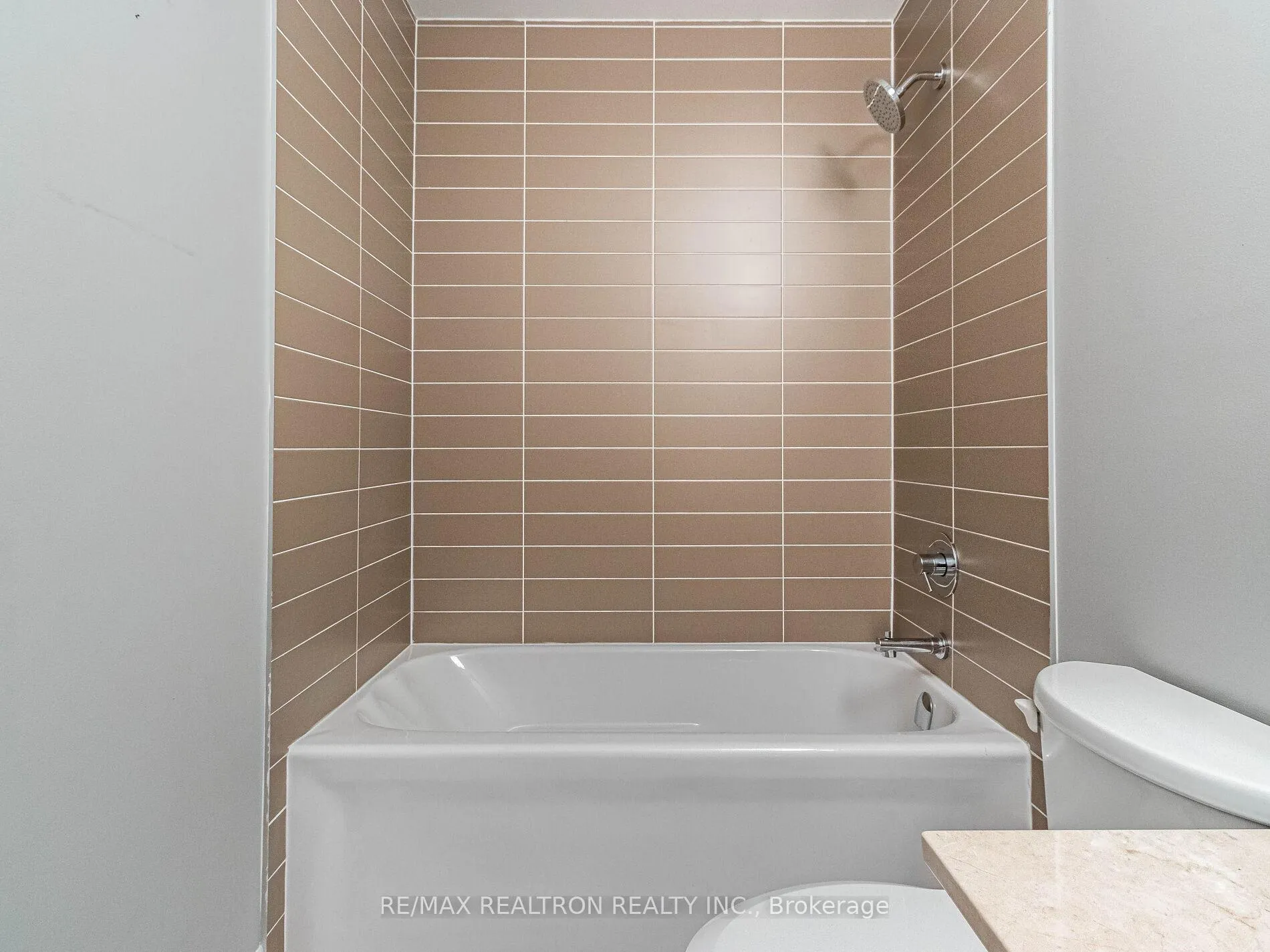 Photo 18 of Unit 404, 24 Woodstream Boulevard, Vaughan, Vaughan Grove — HOMEH