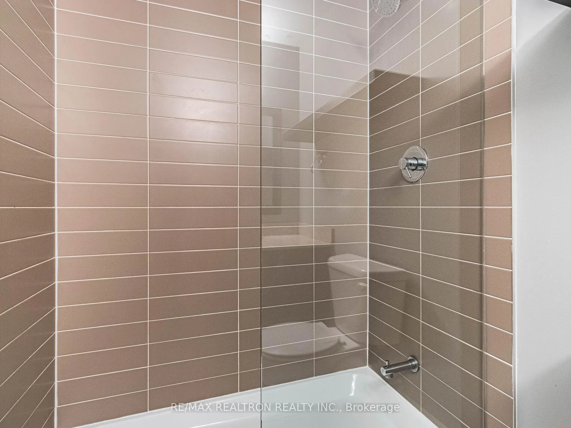 Photo 25 of Unit 404, 24 Woodstream Boulevard, Vaughan, Vaughan Grove — HOMEH