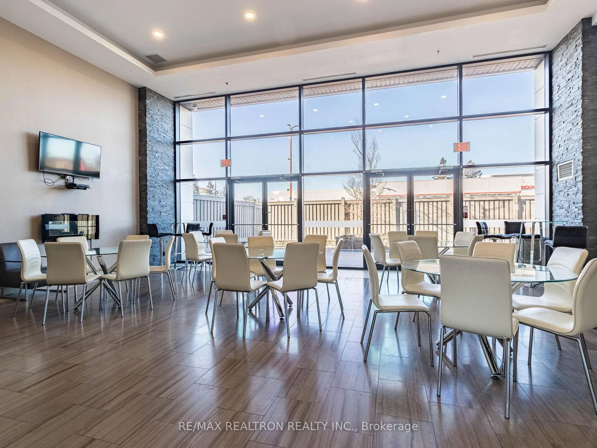 Photo 32 of Unit 404, 24 Woodstream Boulevard, Vaughan, Vaughan Grove — HOMEH