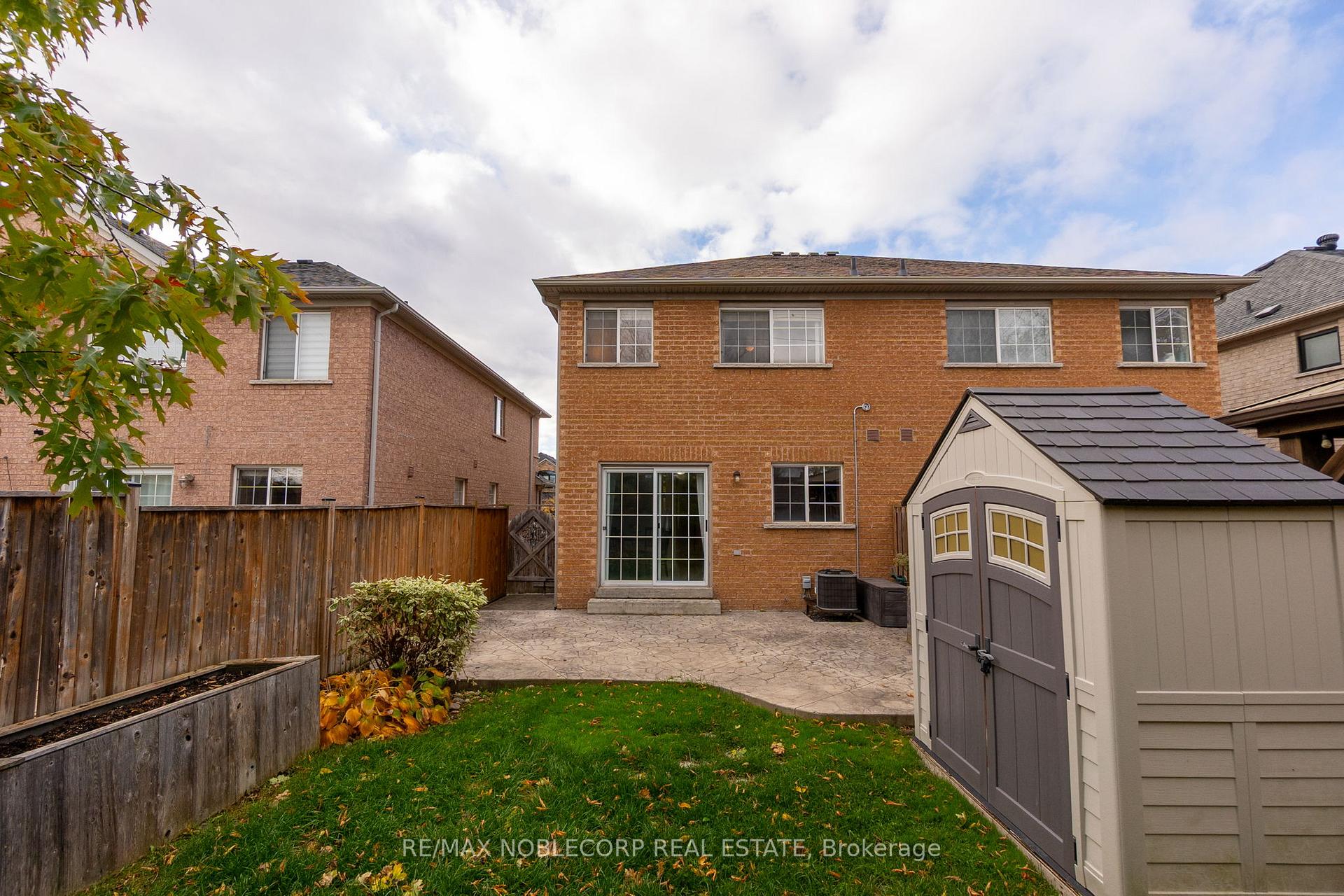 Photo 36 of 54 Lawren Harris Crescent, Caledon, Bolton West — HOMEH