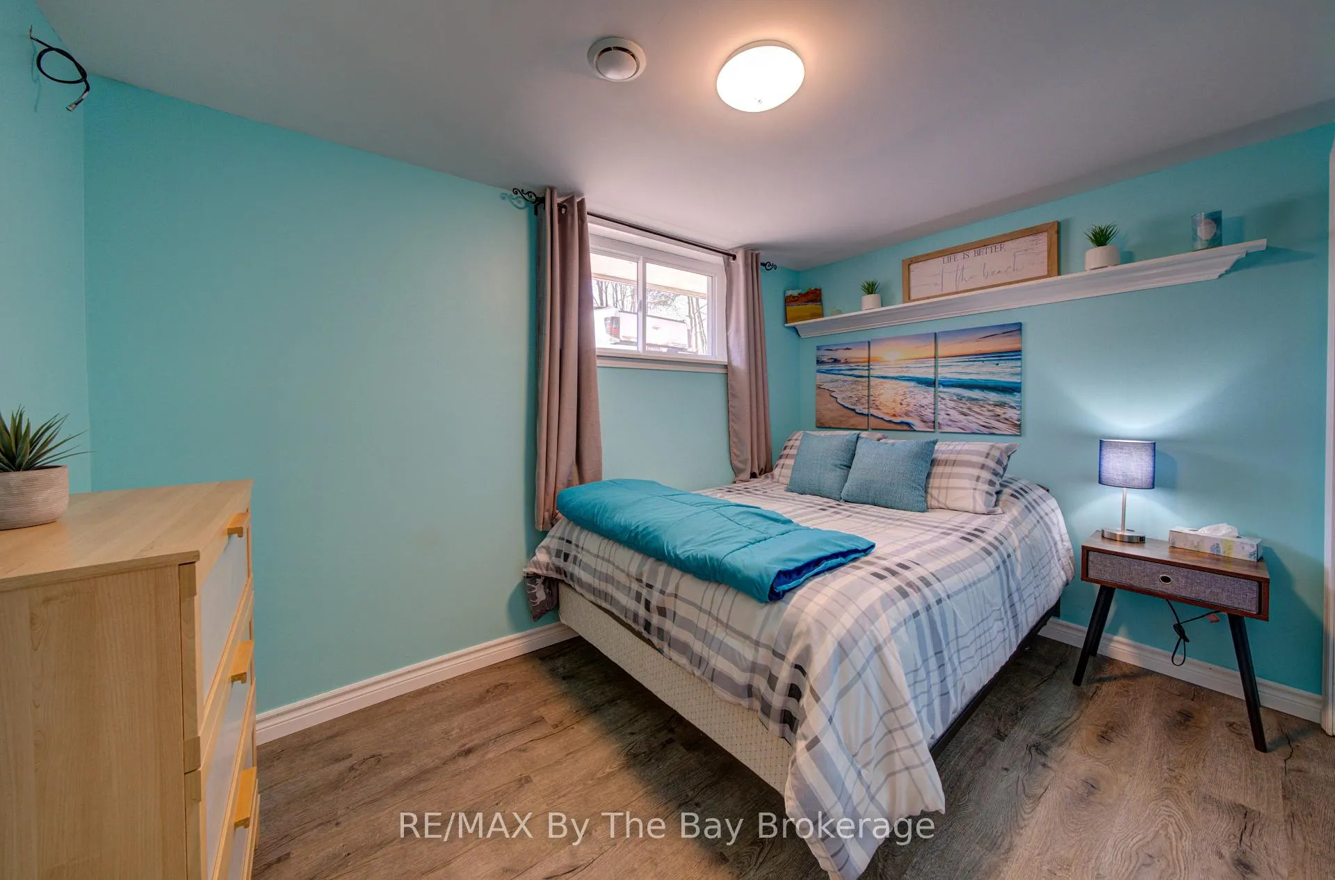 Photo 23 of 9 Frederick Dr., Wasaga Beach — HOMEH