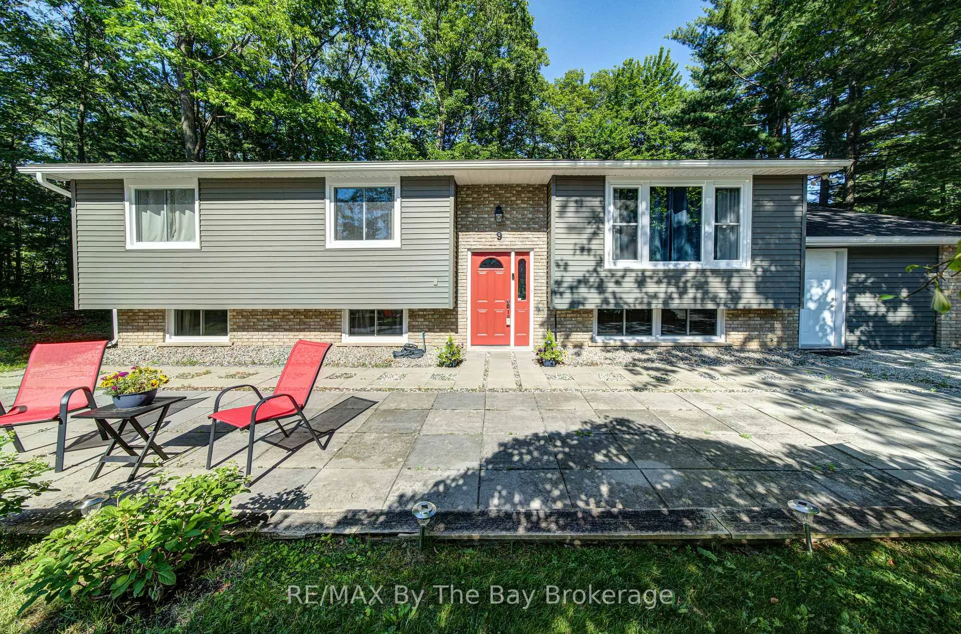 Photo of 9 Frederick Dr.