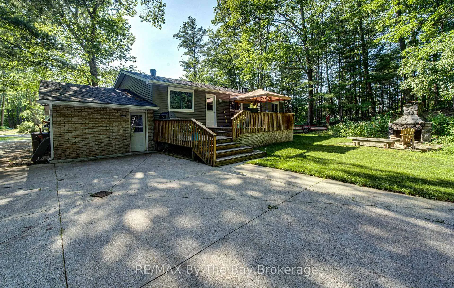 Photo 30 of 9 Frederick Dr., Wasaga Beach — HOMEH