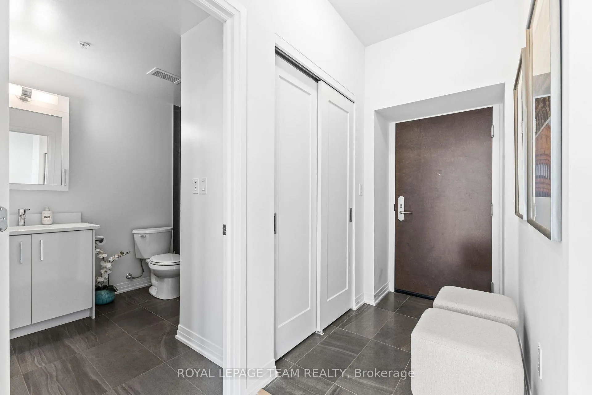 Photo 4 of Unit 809, 805 Carling Avenue, Ottawa, West Centre Town — HOMEH