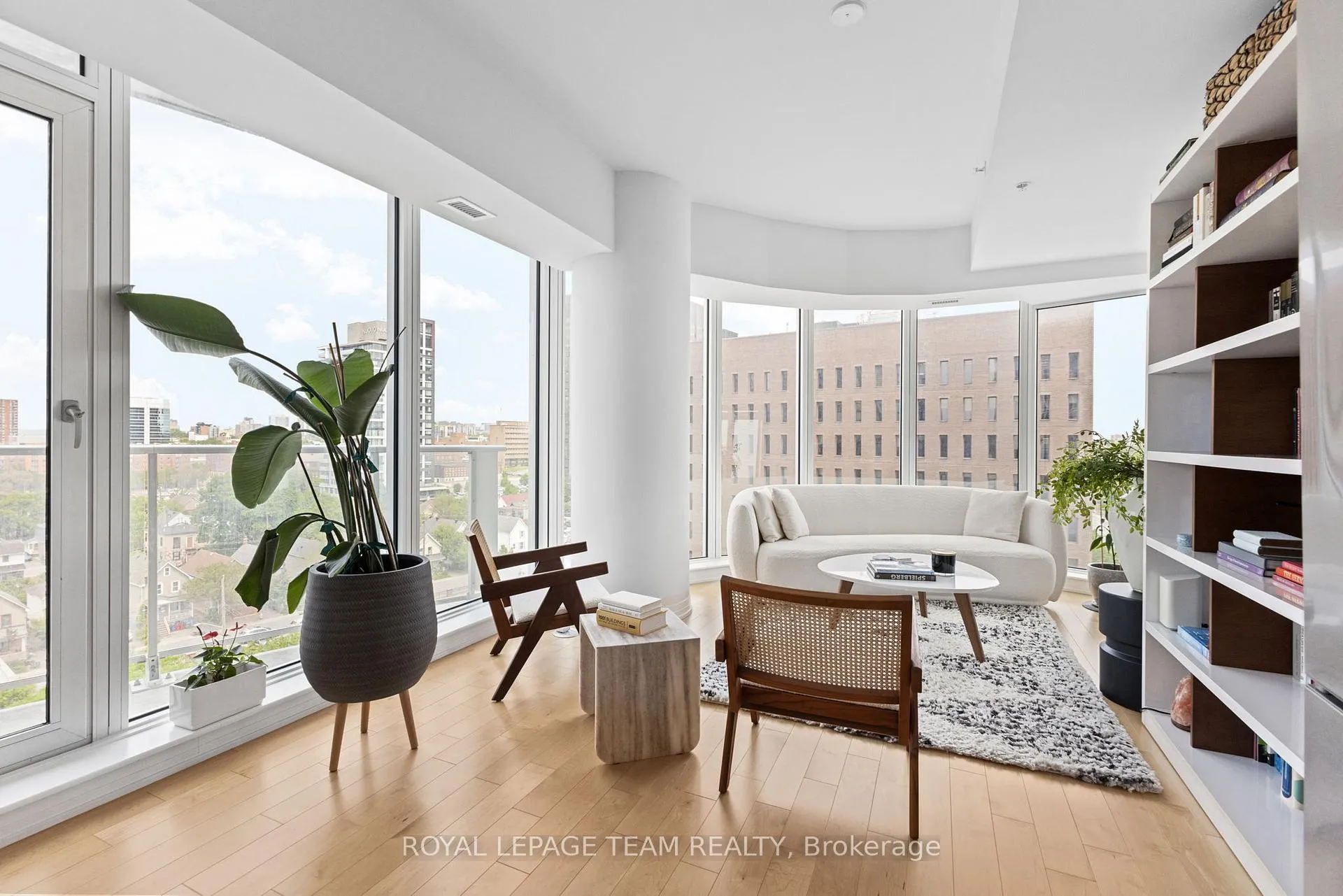 Photo 13 of Unit 809, 805 Carling Avenue, Ottawa, West Centre Town — HOMEH
