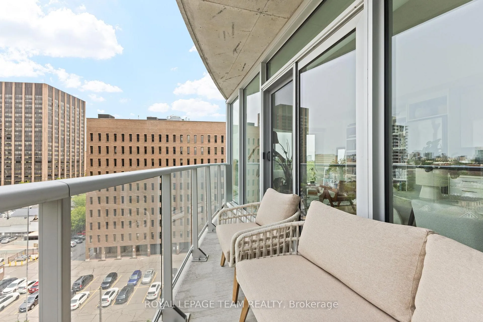 Photo 30 of Unit 809, 805 Carling Avenue, Ottawa, West Centre Town — HOMEH