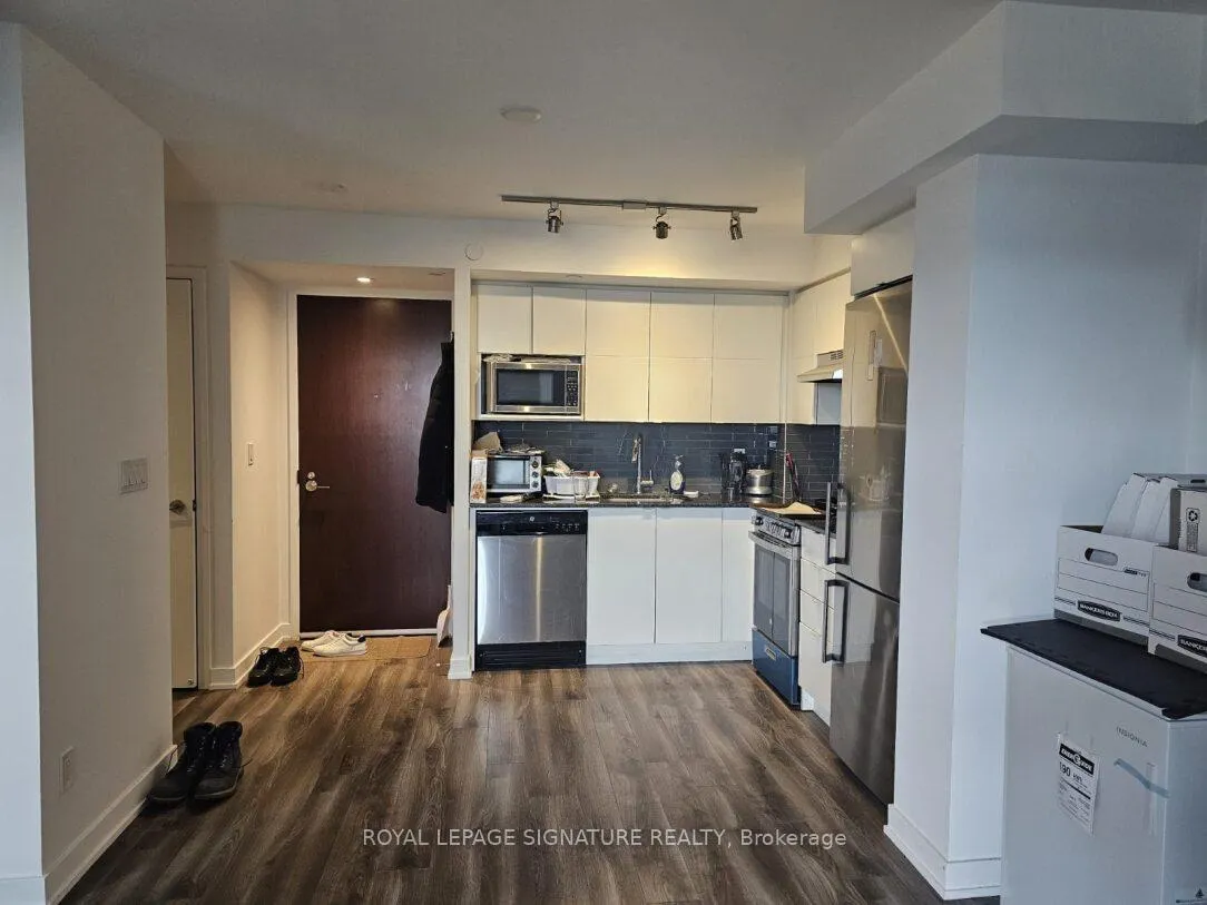 Photo 7 of Unit 617, 120 Varna Drive, Toronto, Englemount-Lawrence — HOMEH
