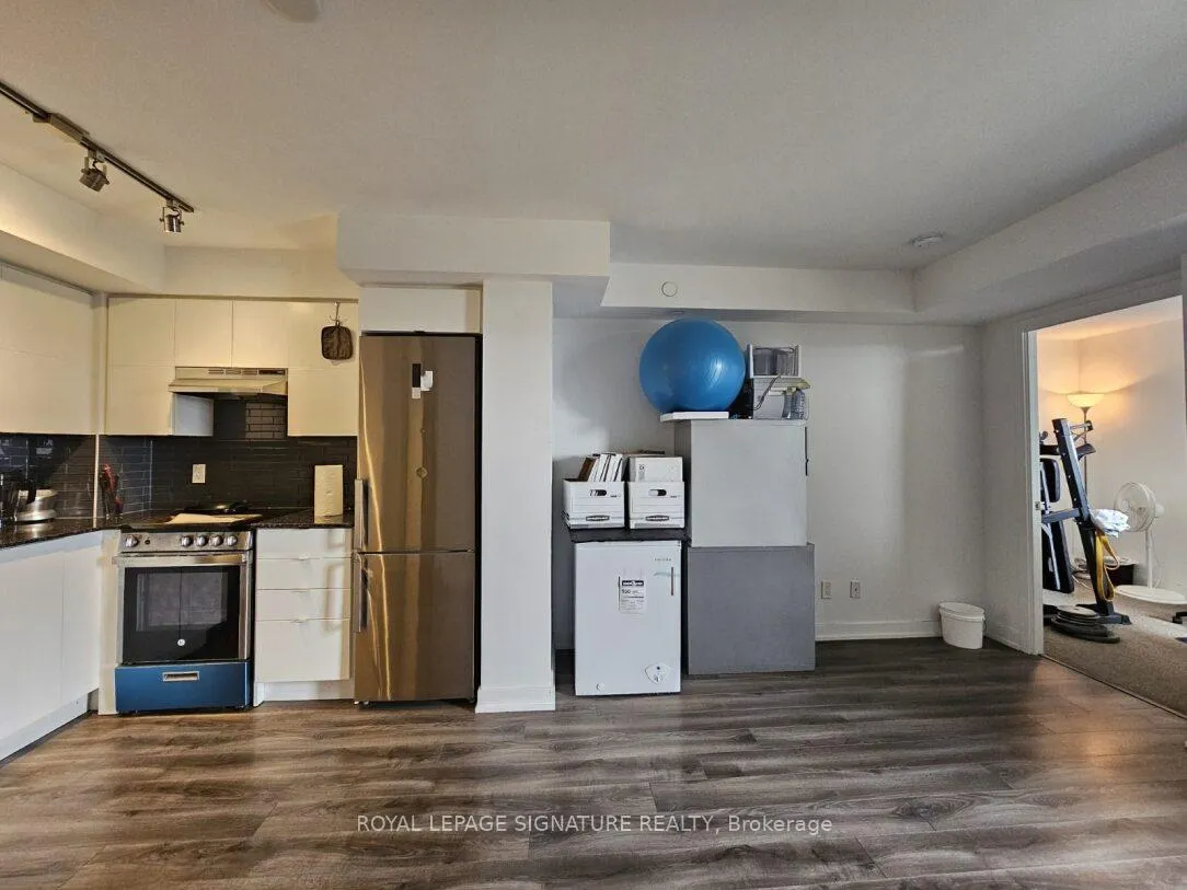 Photo 10 of Unit 617, 120 Varna Drive, Toronto, Englemount-Lawrence — HOMEH