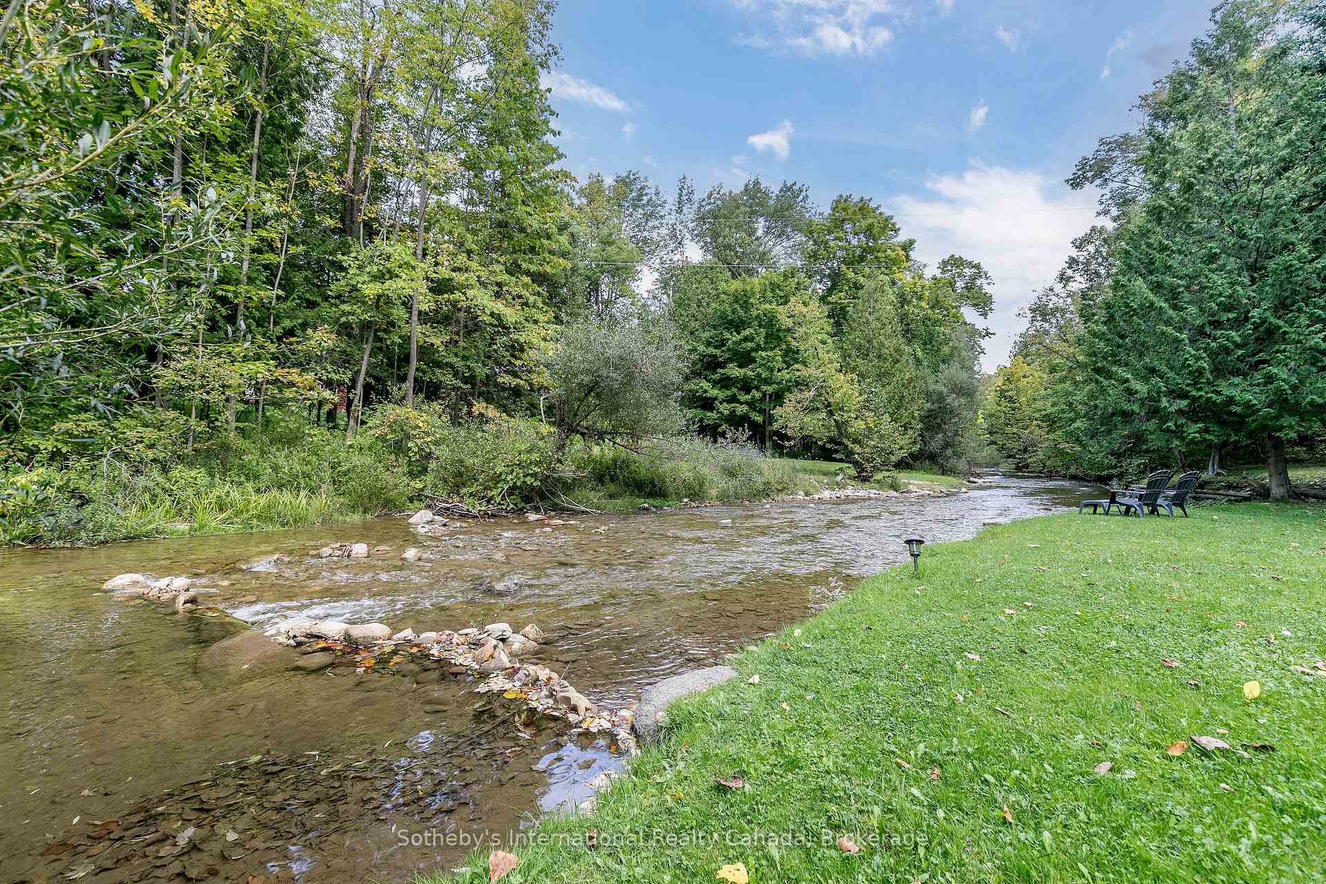 Photo 3 of 8383 9 County Road, Clearview, Rural Clearview — HOMEH