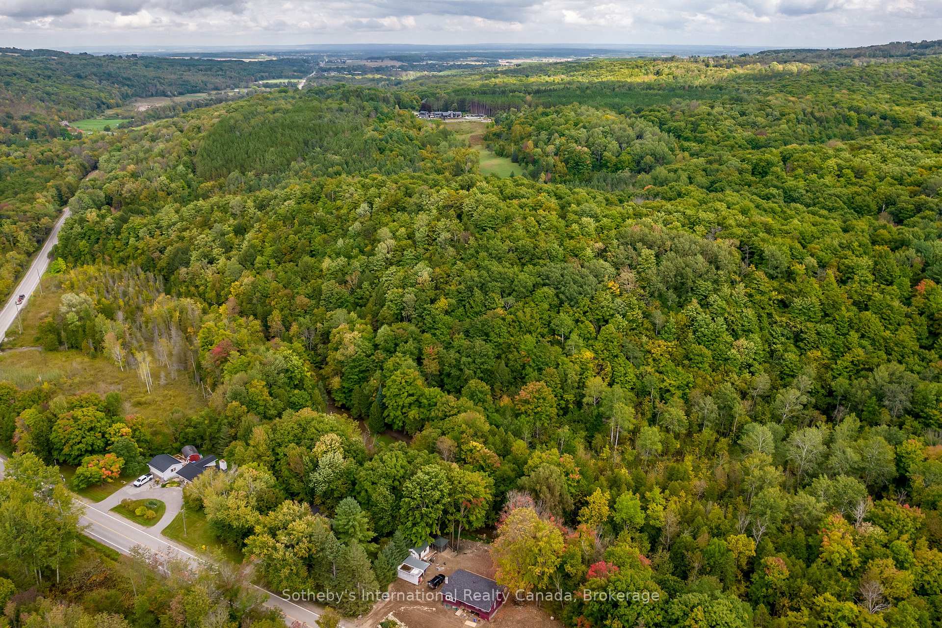 Photo 13 of 8383 9 County Road, Clearview, Rural Clearview — HOMEH