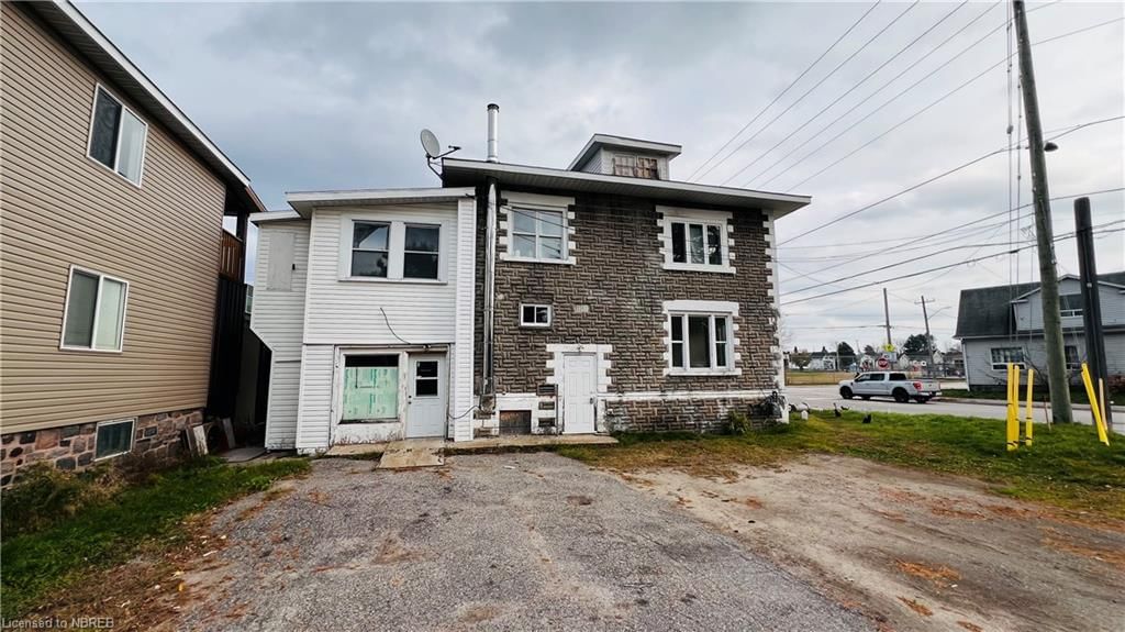 Photo 3 of 1150 Ferguson Street, North Bay, Central — HOMEH
