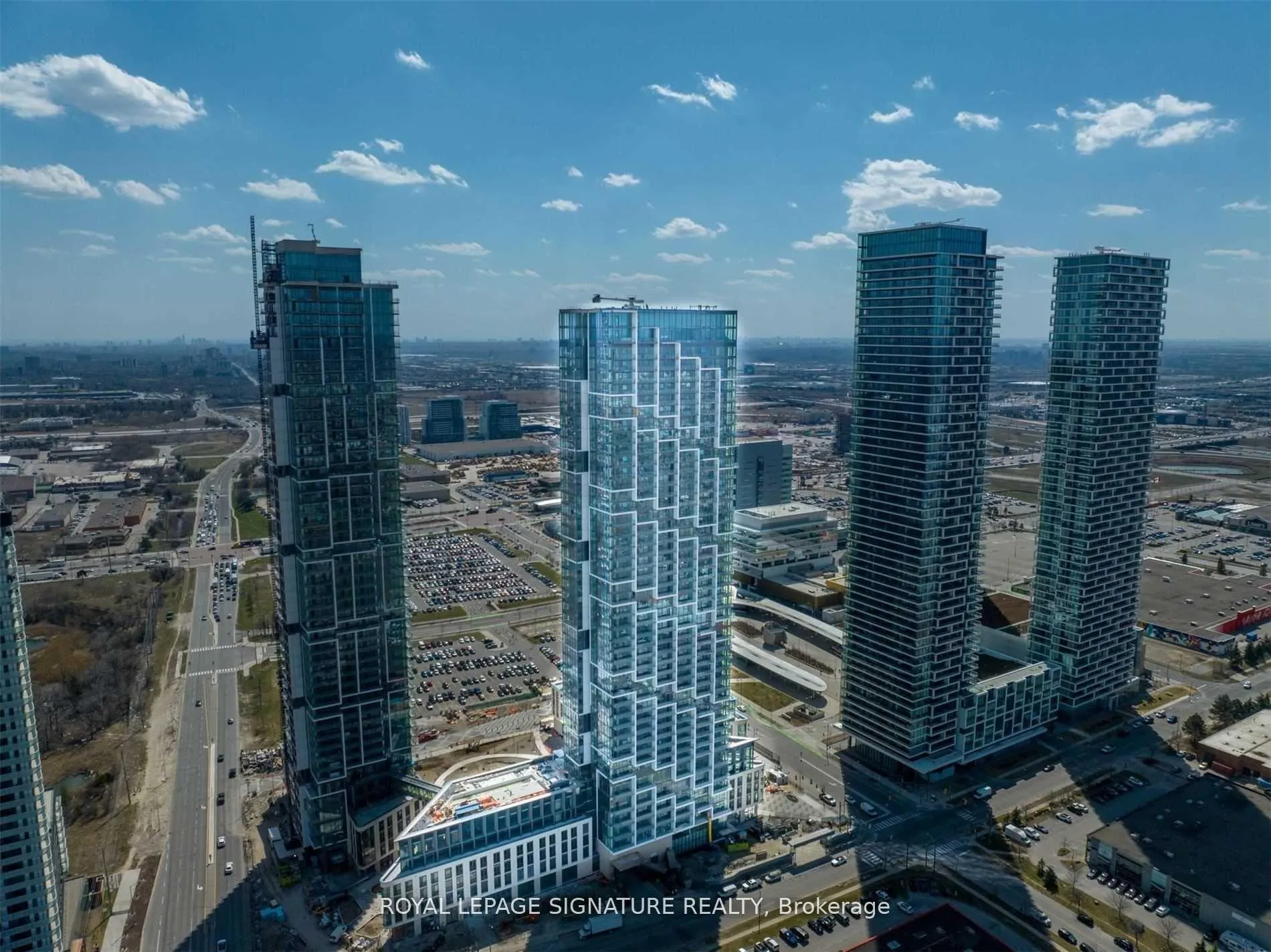 Front of Unit 2806, 1000 Portage Parkway