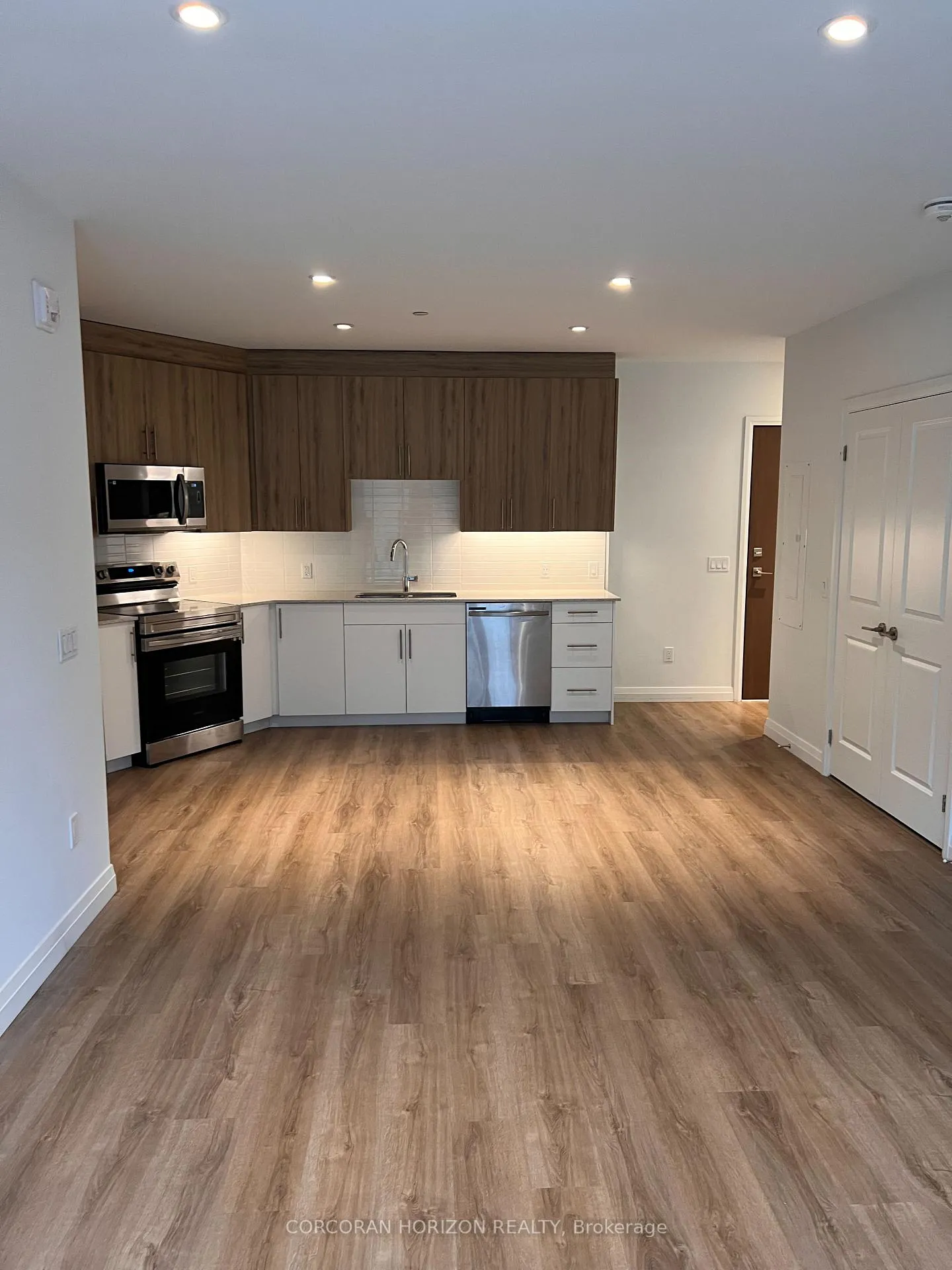 Photo 8 of Unit 309, 525 New Dundee Road, Kitchener, Doon South — HOMEH