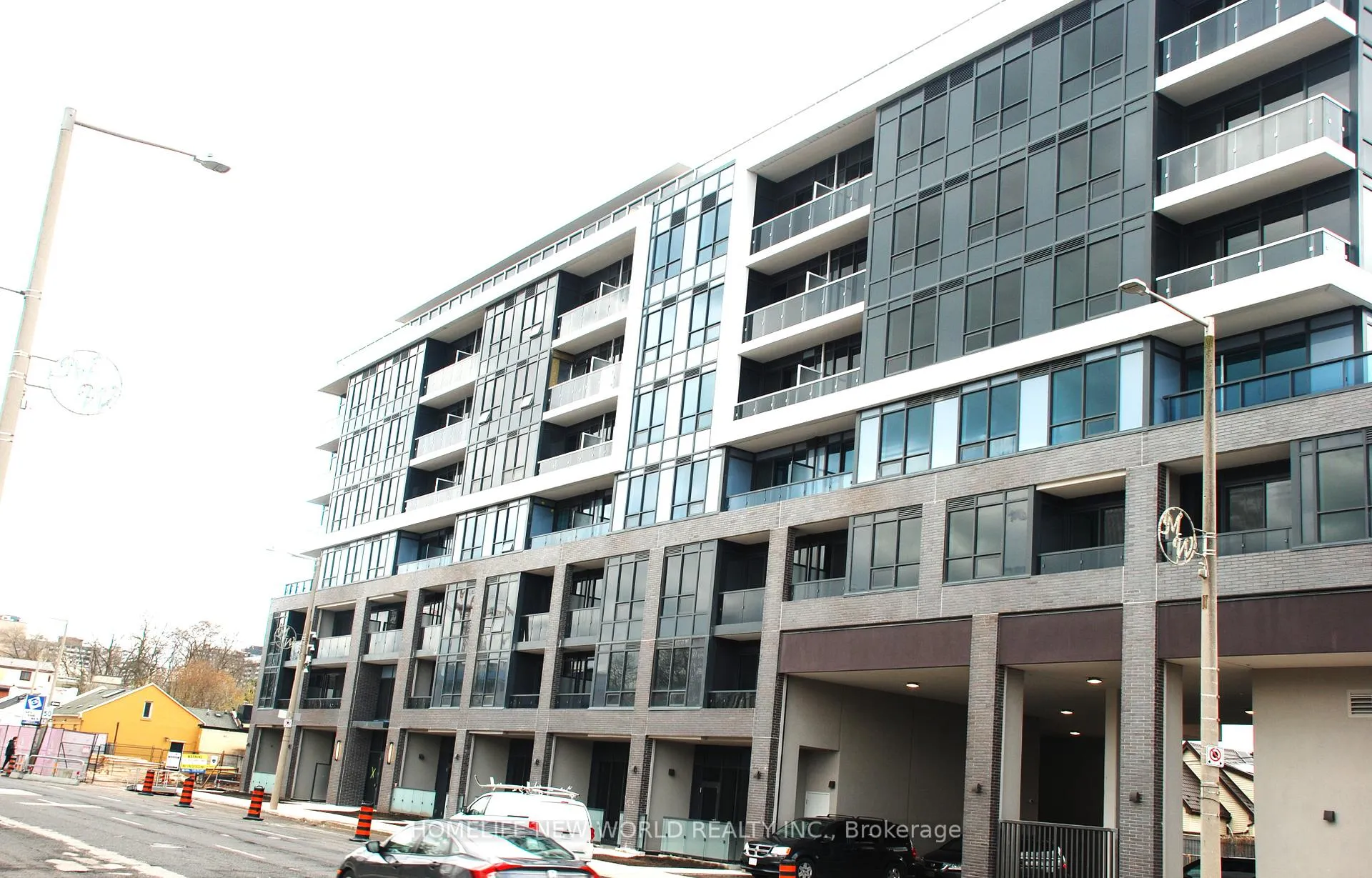 Front of Unit 605, 415 Main Street W
