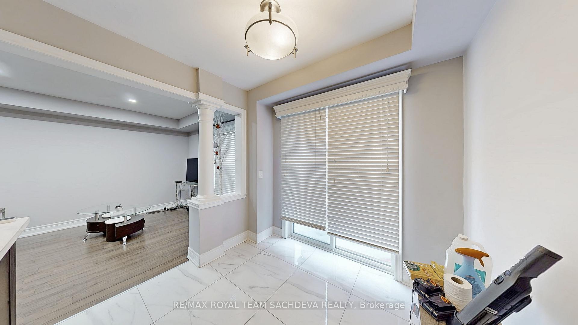 Photo 16 of 56 Dewell Crescent, Clarington, Courtice — HOMEH