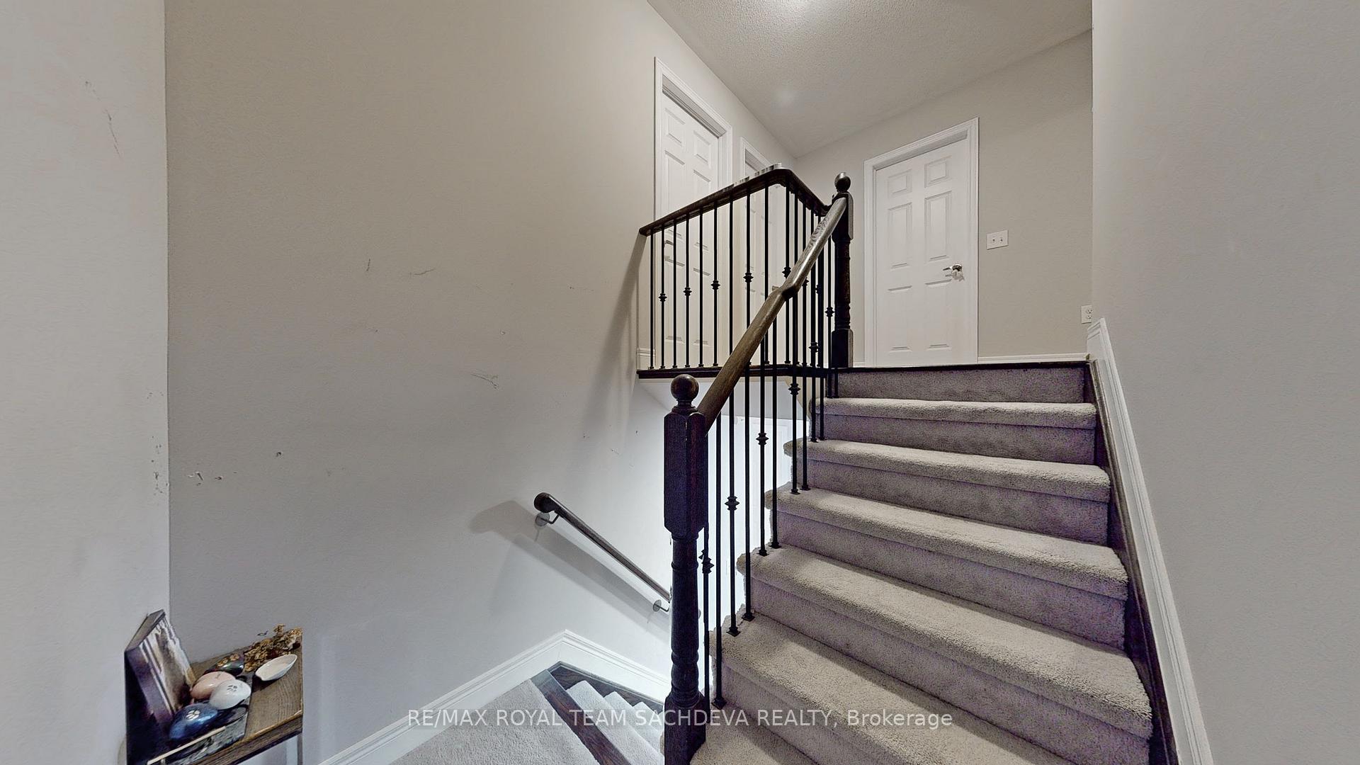 Photo 21 of 56 Dewell Crescent, Clarington, Courtice — HOMEH
