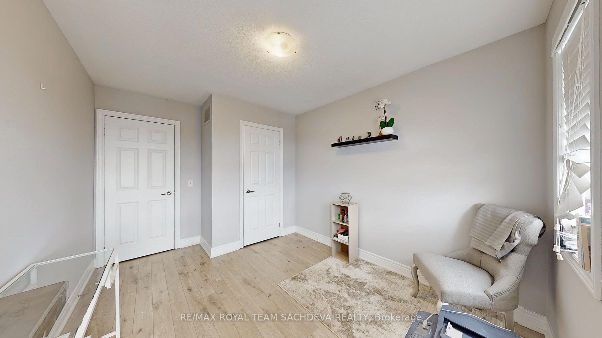 Photo 32 of 56 Dewell Crescent, Clarington, Courtice — HOMEH