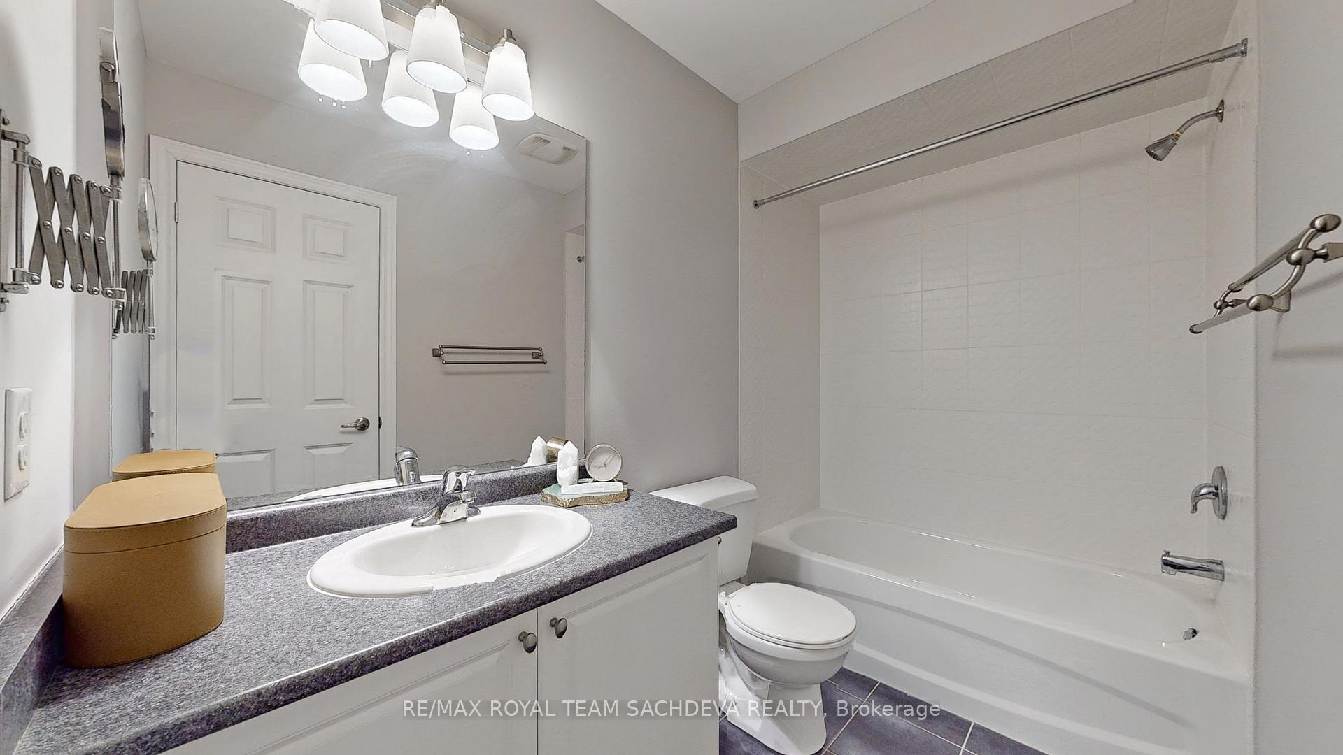 Photo 35 of 56 Dewell Crescent, Clarington, Courtice — HOMEH