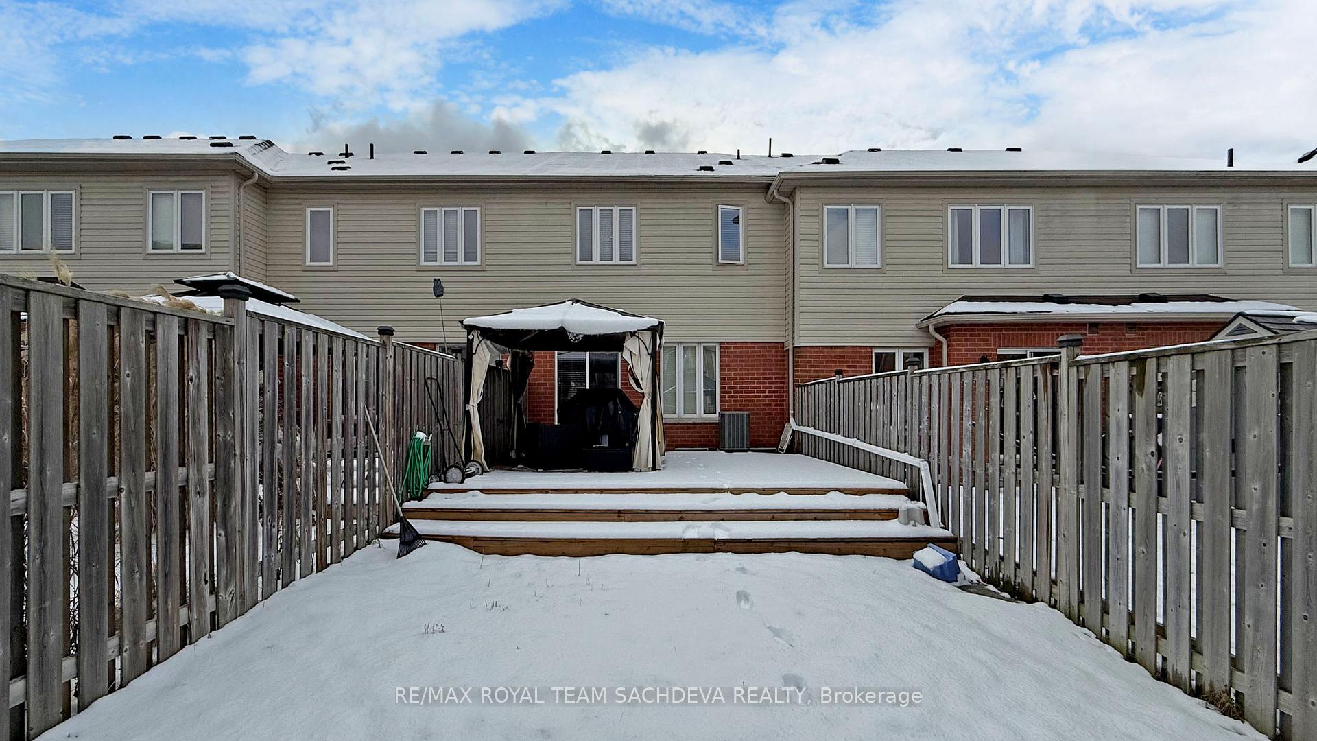 Photo 38 of 56 Dewell Crescent, Clarington, Courtice — HOMEH