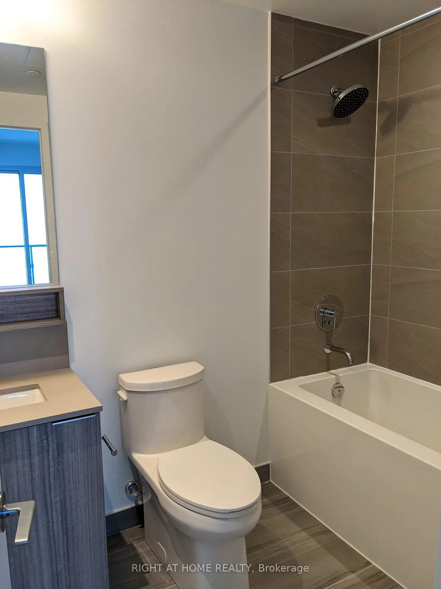 Photo 6 of Unit 5102, 5 Buttermill Avenue, Vaughan, Vaughan Corporate Centre — HOMEH