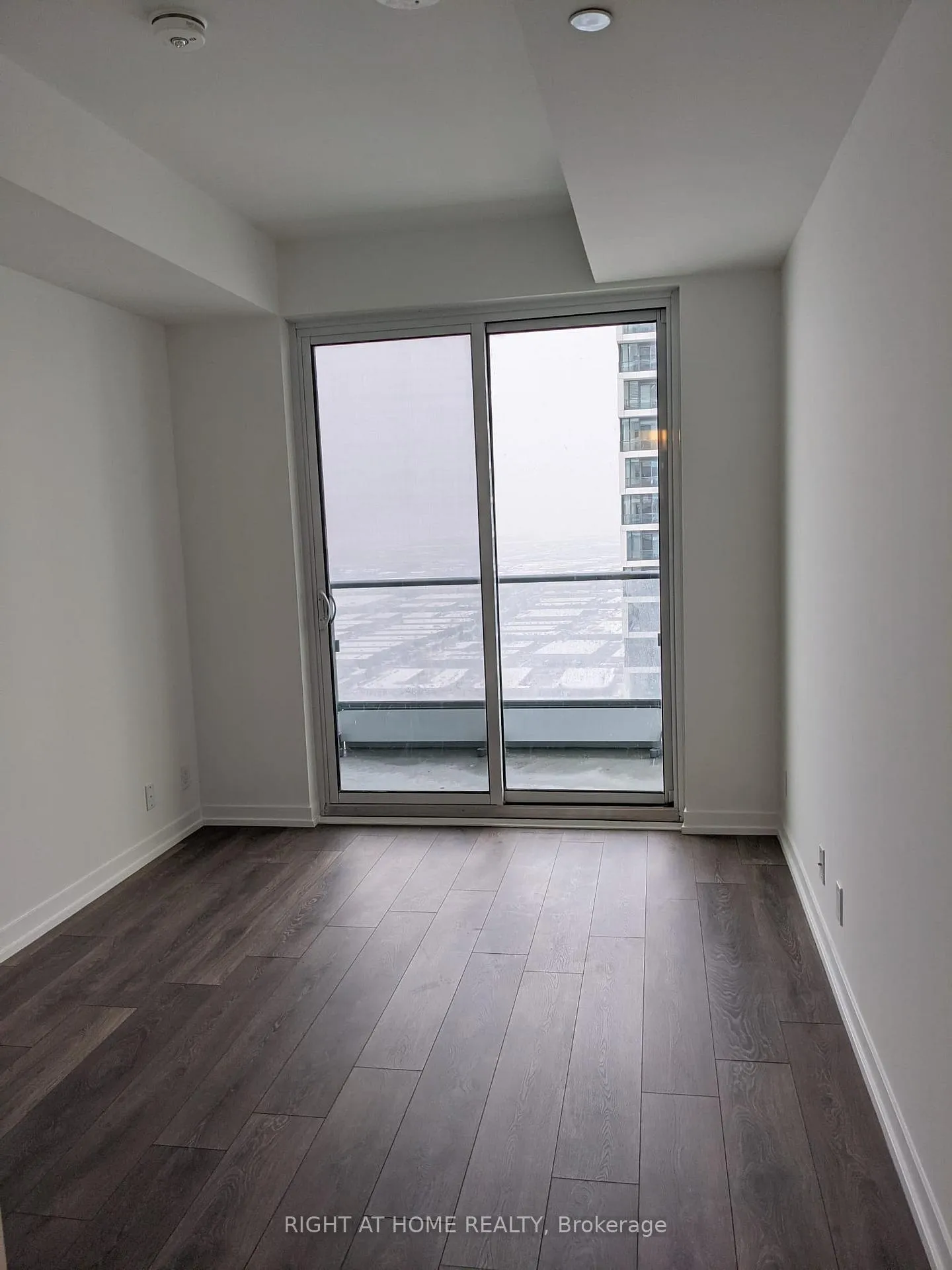 Photo 7 of Unit 5102, 5 Buttermill Avenue, Vaughan, Vaughan Corporate Centre — HOMEH