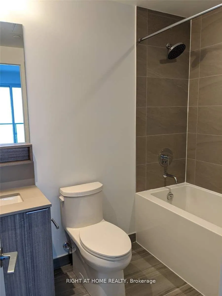 Photo 12 of Unit 5102, 5 Buttermill Avenue, Vaughan, Vaughan Corporate Centre — HOMEH