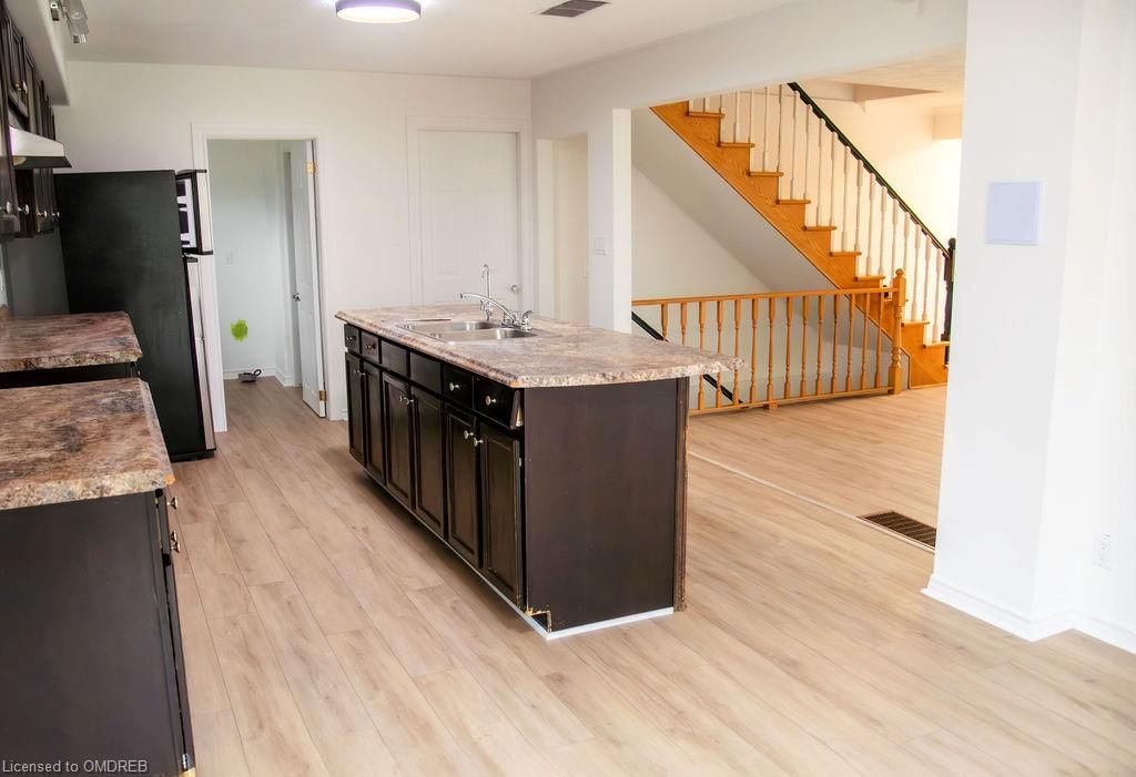 Photo 6 of 84 Balm Beach Road E, Tiny — HOMEH