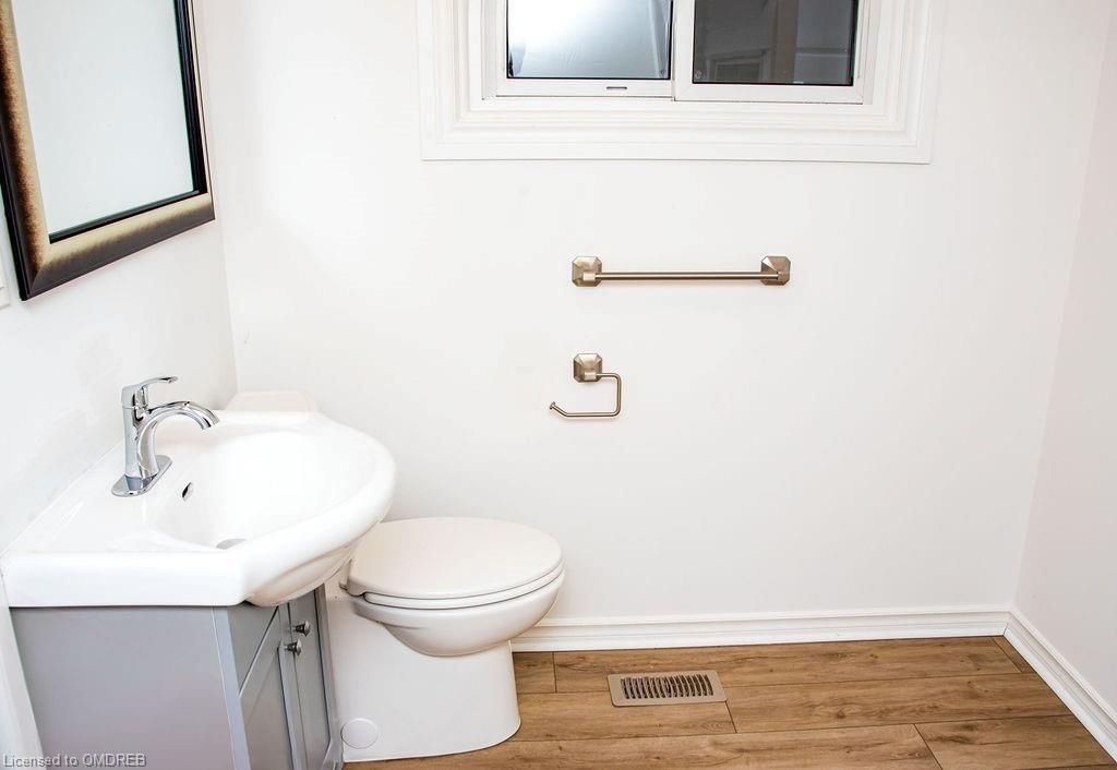 Photo 7 of 84 Balm Beach Road E, Tiny — HOMEH