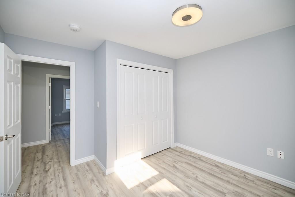 Photo 6 of 61 Bunting Road, St. Catharines, Secord Woods — HOMEH