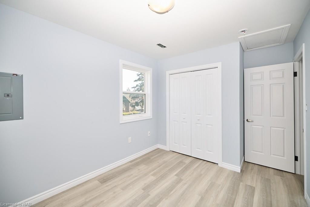 Photo 7 of 61 Bunting Road, St. Catharines, Secord Woods — HOMEH