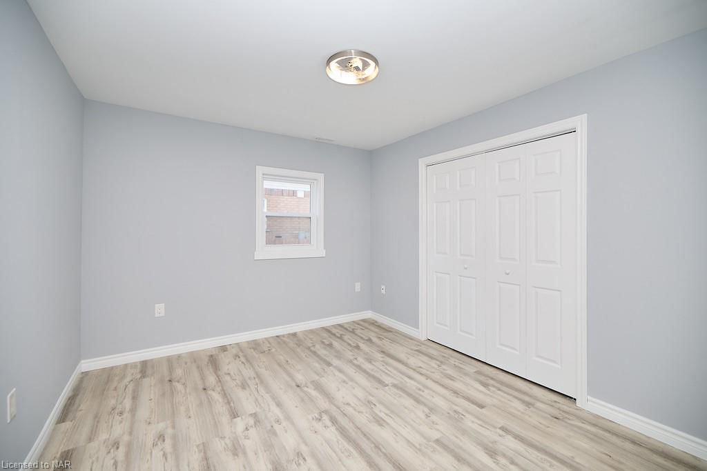 Photo 9 of 61 Bunting Road, St. Catharines, Secord Woods — HOMEH