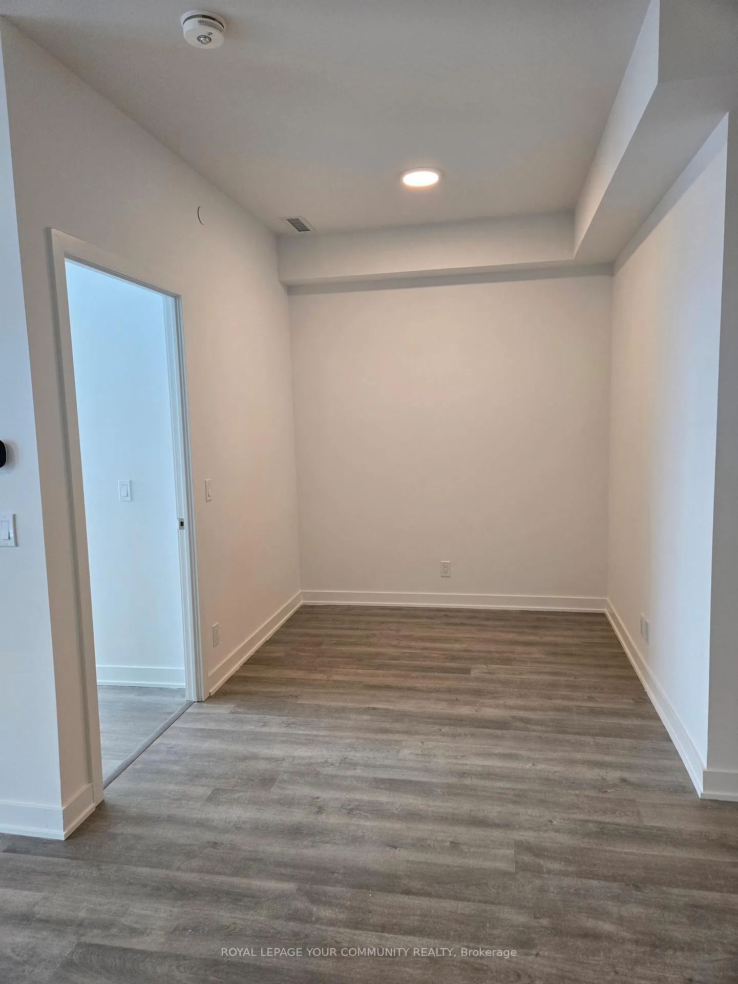 Photo 13 of Unit 611A, 30 Upper Mall Way, Vaughan, Brownridge — HOMEH